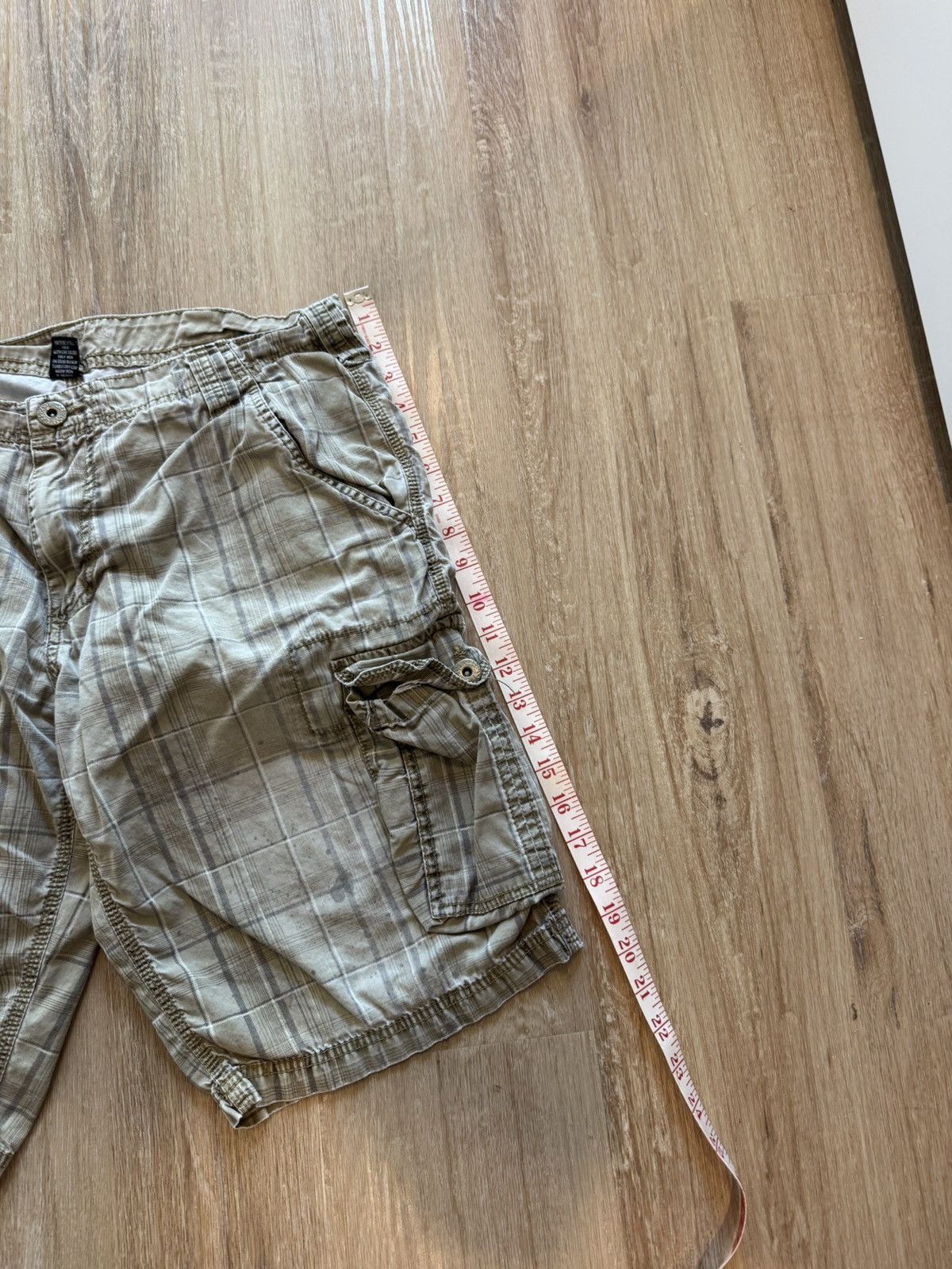 Vintage Tan brown plaid y2k cargo shorts Size US 34 / EU 50 - 6 Thumbnail