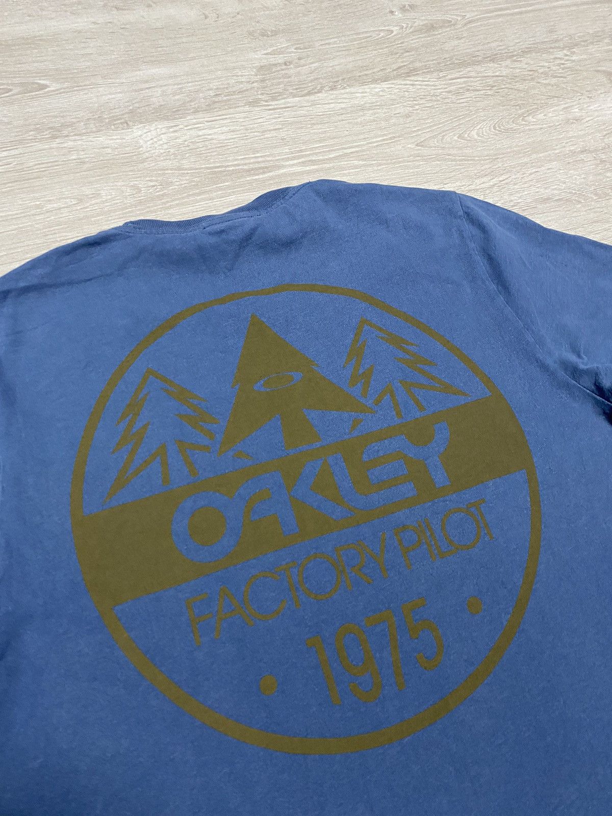 Oakley Vintage OAKLEY Factory Pilot T-shirt big logo sz S Size US S / EU 44-46 / 1 - 2 Thumbnail