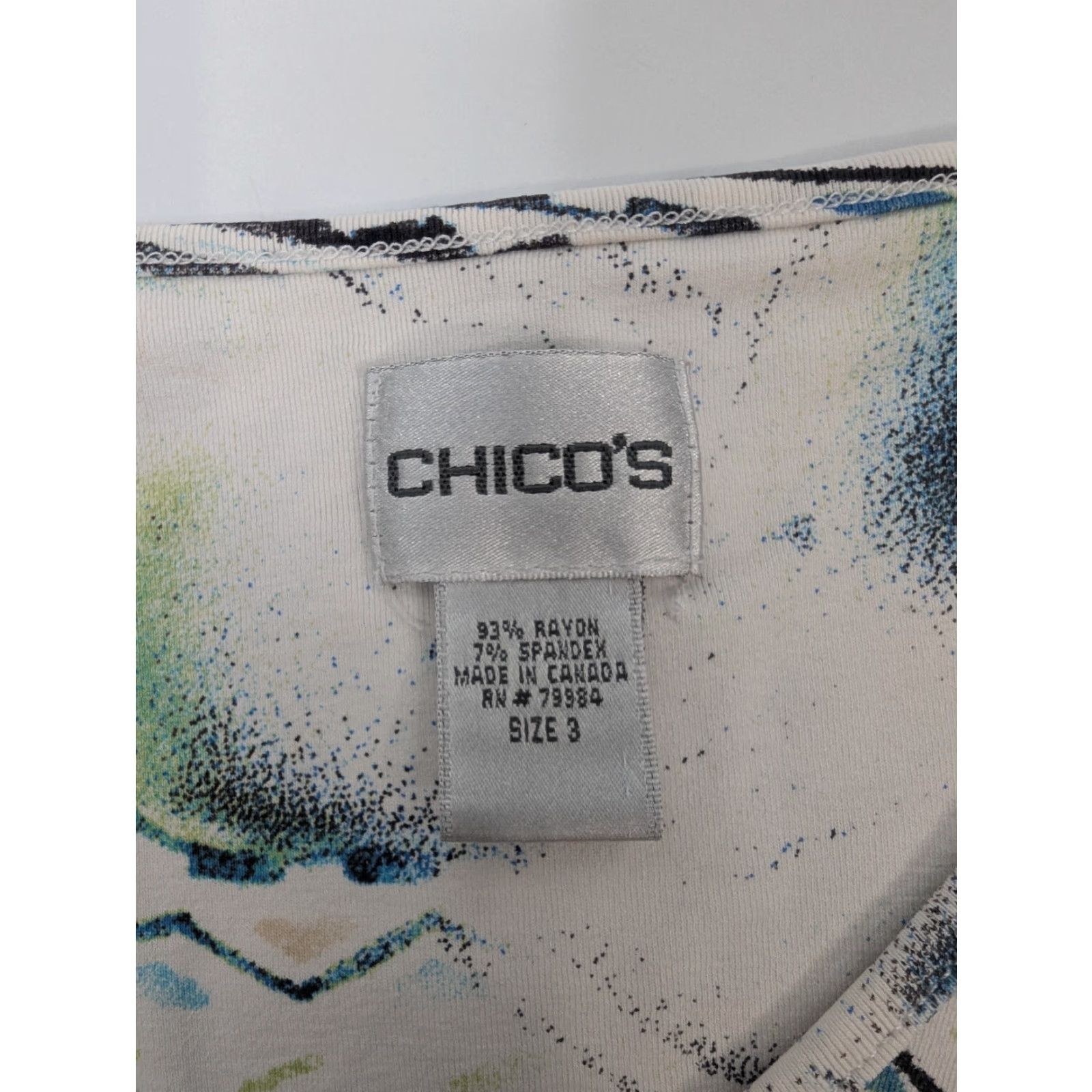 Vintage Chicos Womens Shirt White Abstract PRrnt 3/4 Sleeve Rayon Canada XL Geometric V-Neck Pullover Casual Wrinkle Resistant All Seasons Size XL / US 12-14 / IT 48-50 - 7 Thumbnail