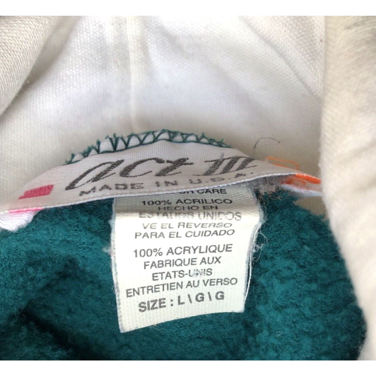 Vintage VINTAGE Act 3 Pullover Sweater Women’s Size L Made In The USA Turtleneck Letters Size L / US 10 / IT 46 - 4 Thumbnail