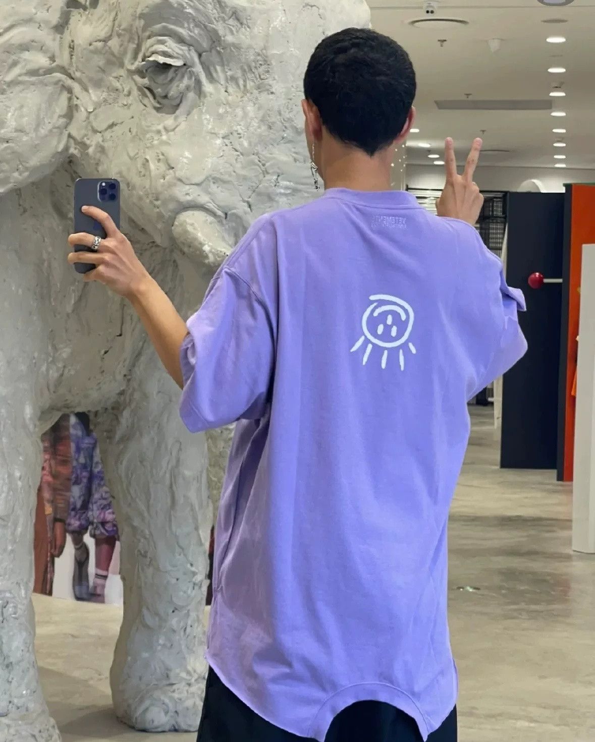 Vetements Vetements Back Slogan Smiley Short Sleeve Size US S / EU 44-46 / 1 - 8 Thumbnail