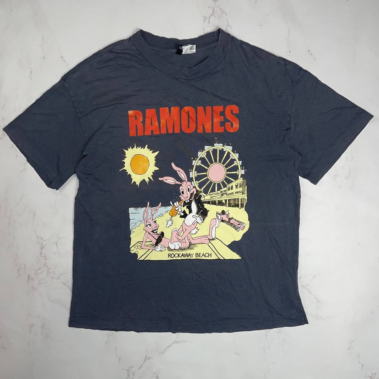 Vintage Band Tees × Vintage Ramones Rockaway Beach t-Shirt Sz M Size US M / EU 48-50 / 2 - 1 Thumbnail