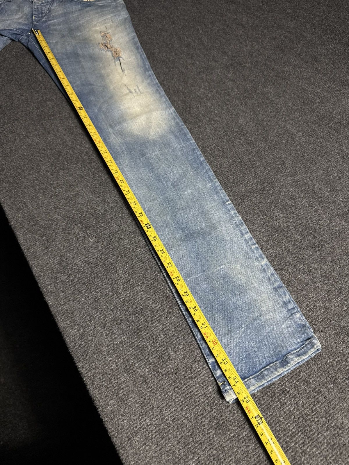 Diesel Luxury 00s Diesel Grupee Distressed Super Slim Skinny Jeans Size 28" / US 6 / IT 42 - 20 Thumbnail