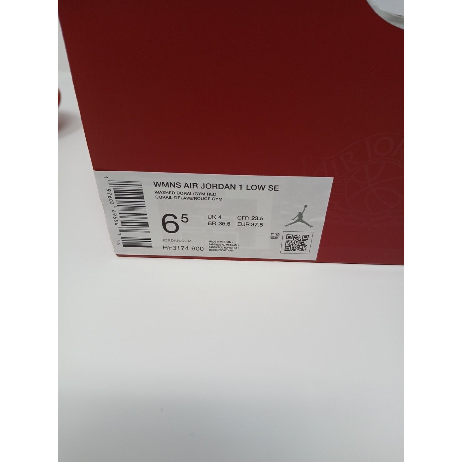 Jordan Brand Nike Air Jordan 1 SE Low Patent Valentine's Day Women Sz 6.5 Size US 6.5 / IT 36.5 - 22 Thumbnail