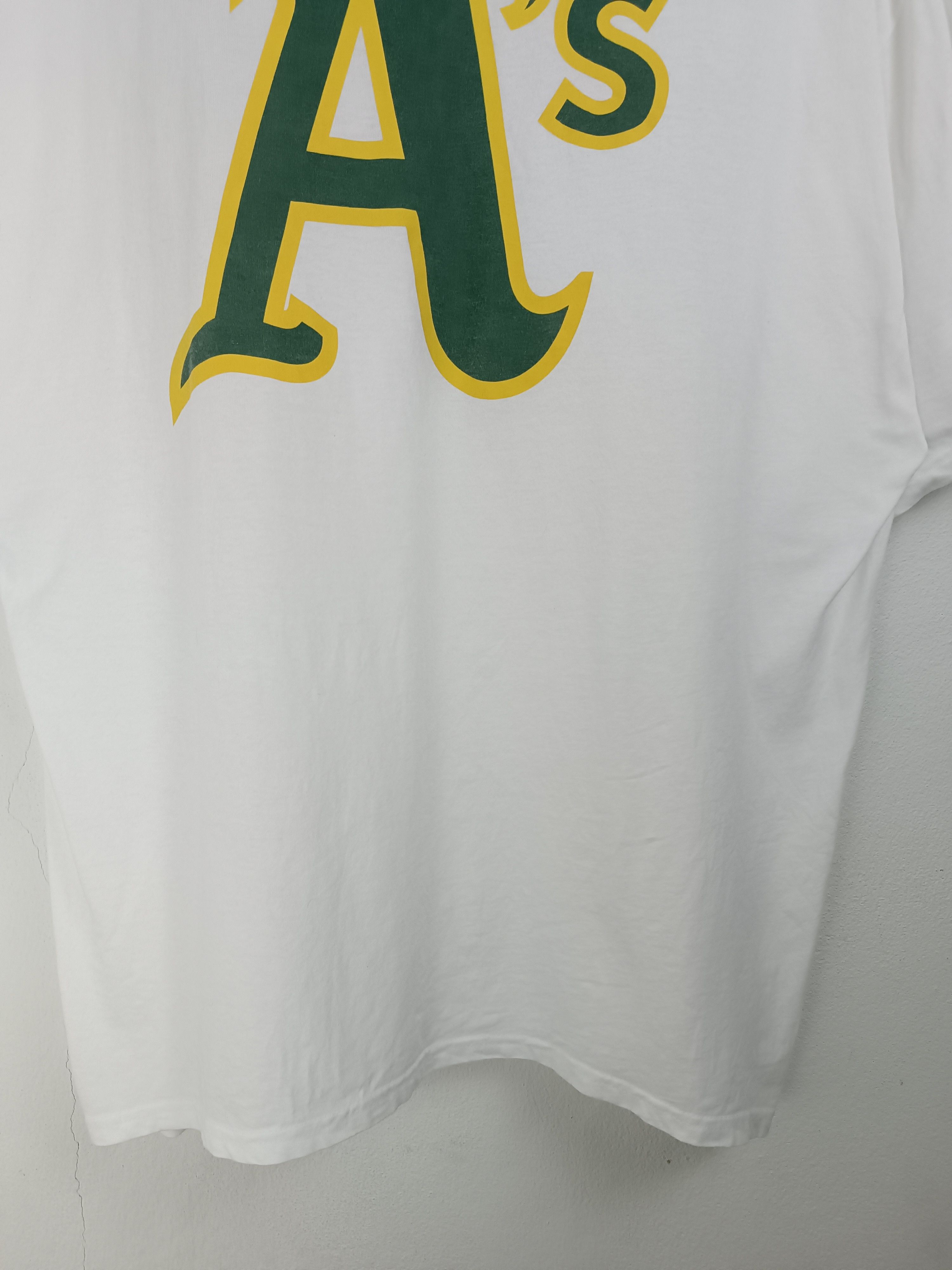 MLB VINTAGE 90'S OAKLAND ATHLETICS X BANK OF USA MLB VERY RARE Size US XL / EU 56 / 4 - 14 Thumbnail