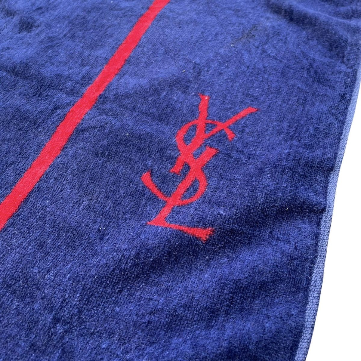 Designer Yves Saint Laurent Paris YSL Designer Long Face Towel Size ONE SIZE - 3 Thumbnail