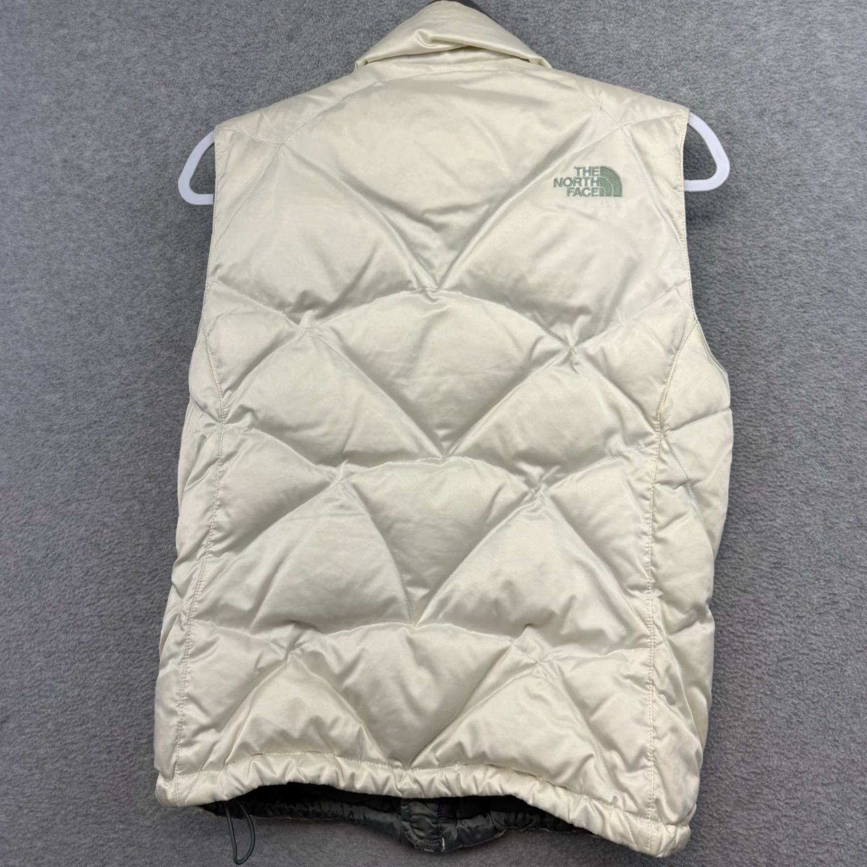 The North Face The North Face Vest Womens S White Down Puffer Quilted Zip Insulated - Vest, Womens, Down, Puffer Jacket, Casual, Travel, Fall Winter, Zip Pockets Size S / US 4 / IT 40 - 7 Thumbnail