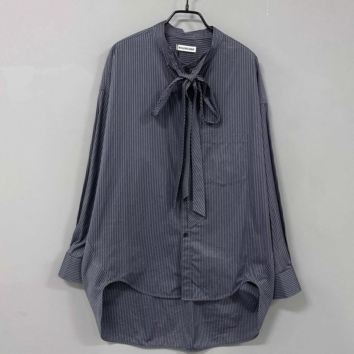 Balenciaga Balenciaga Women's Back Logo Button-Up Shirt 34 Size XXS / US 00 / IT 34 - 1 Thumbnail