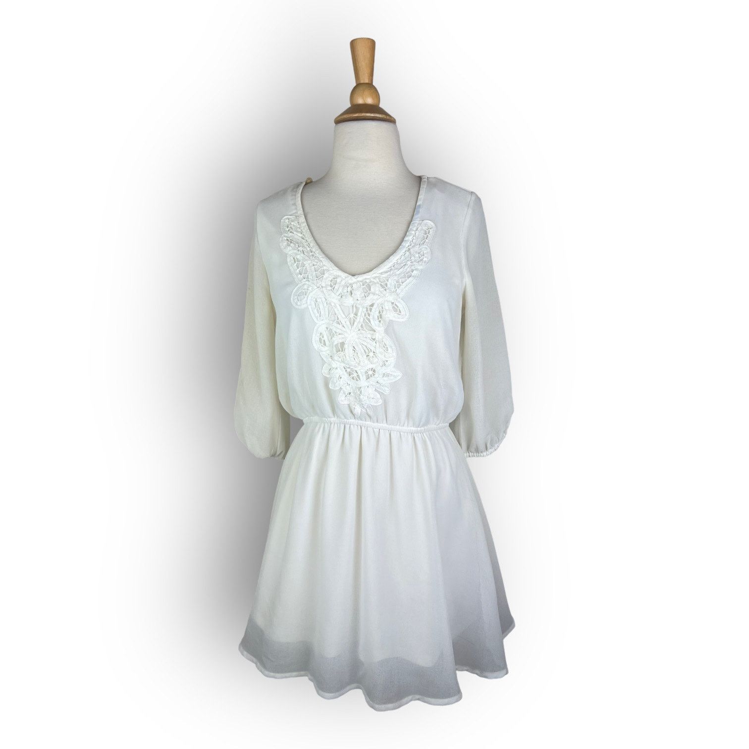 Macys Want & Need Mini Embroidered Boho Dress | Small Sheer Lined Size S / US 4 / IT 40 - 6 Thumbnail