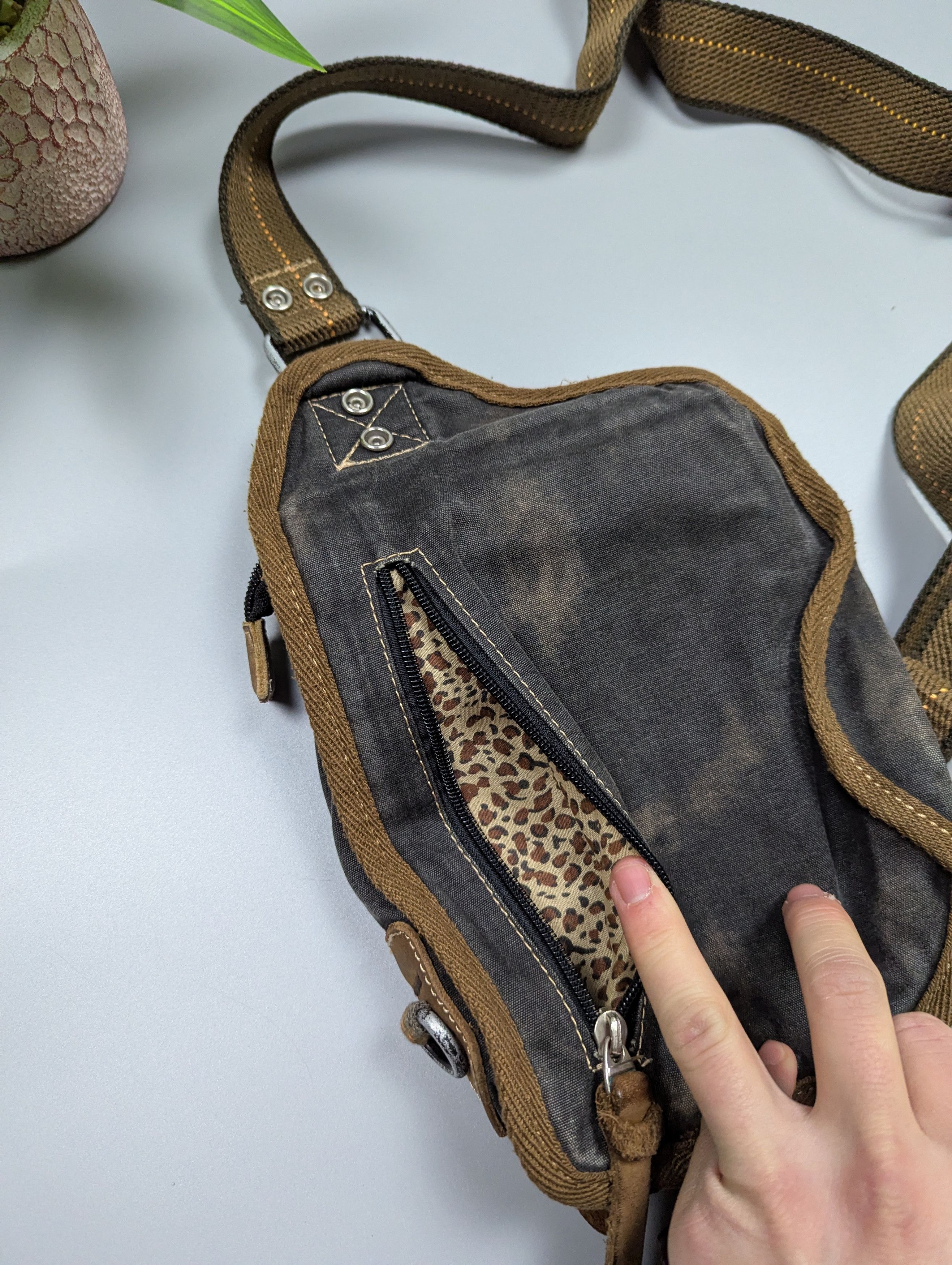 Vintage Toscanino VTG Italy Y2K Distressed Denim Crossbody Size ONE SIZE - 17 Thumbnail