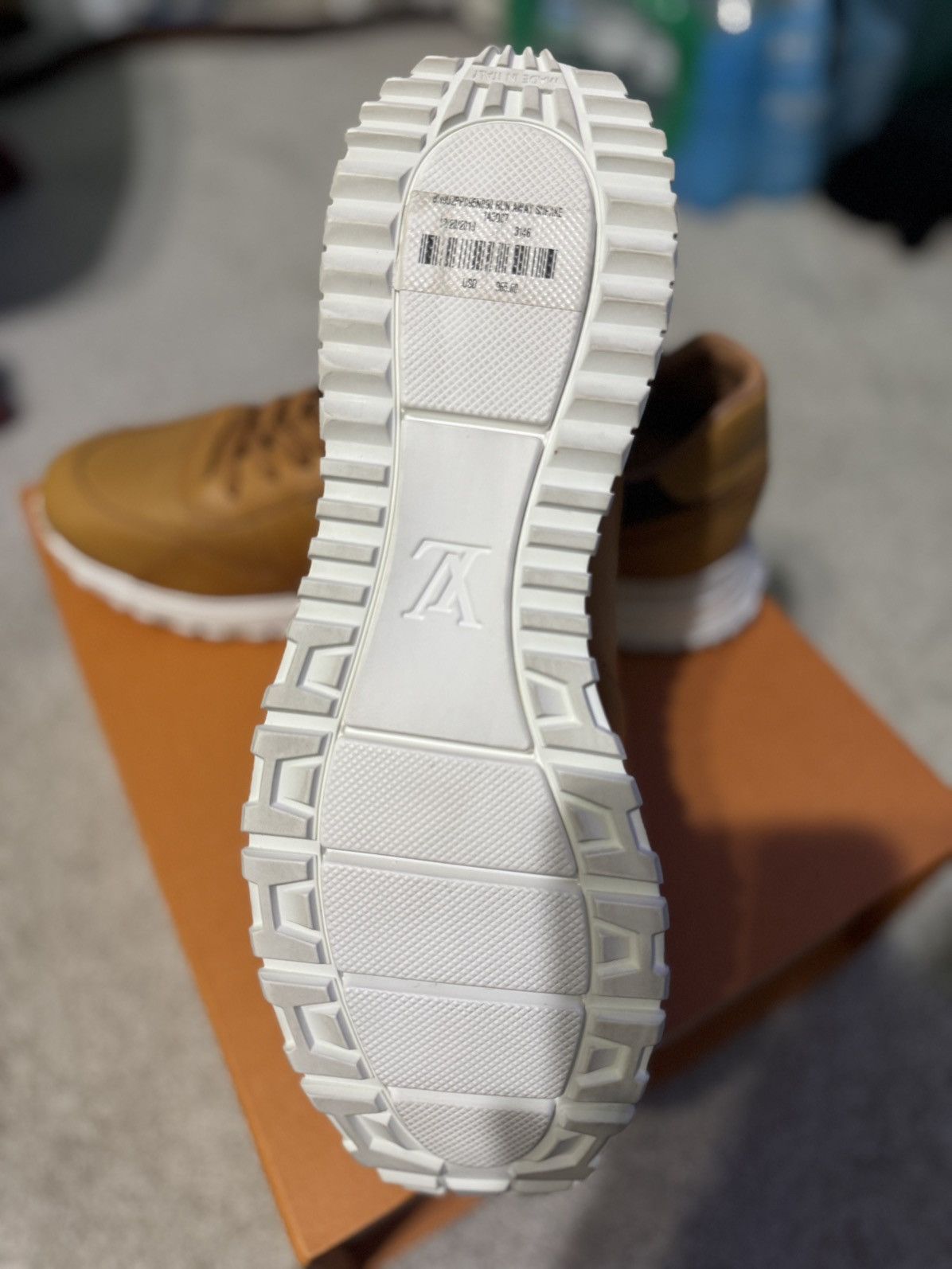 Louis Vuitton Louis Vuitton Run Away size 10(US) Size US 10 / EU 43 - 7 Thumbnail