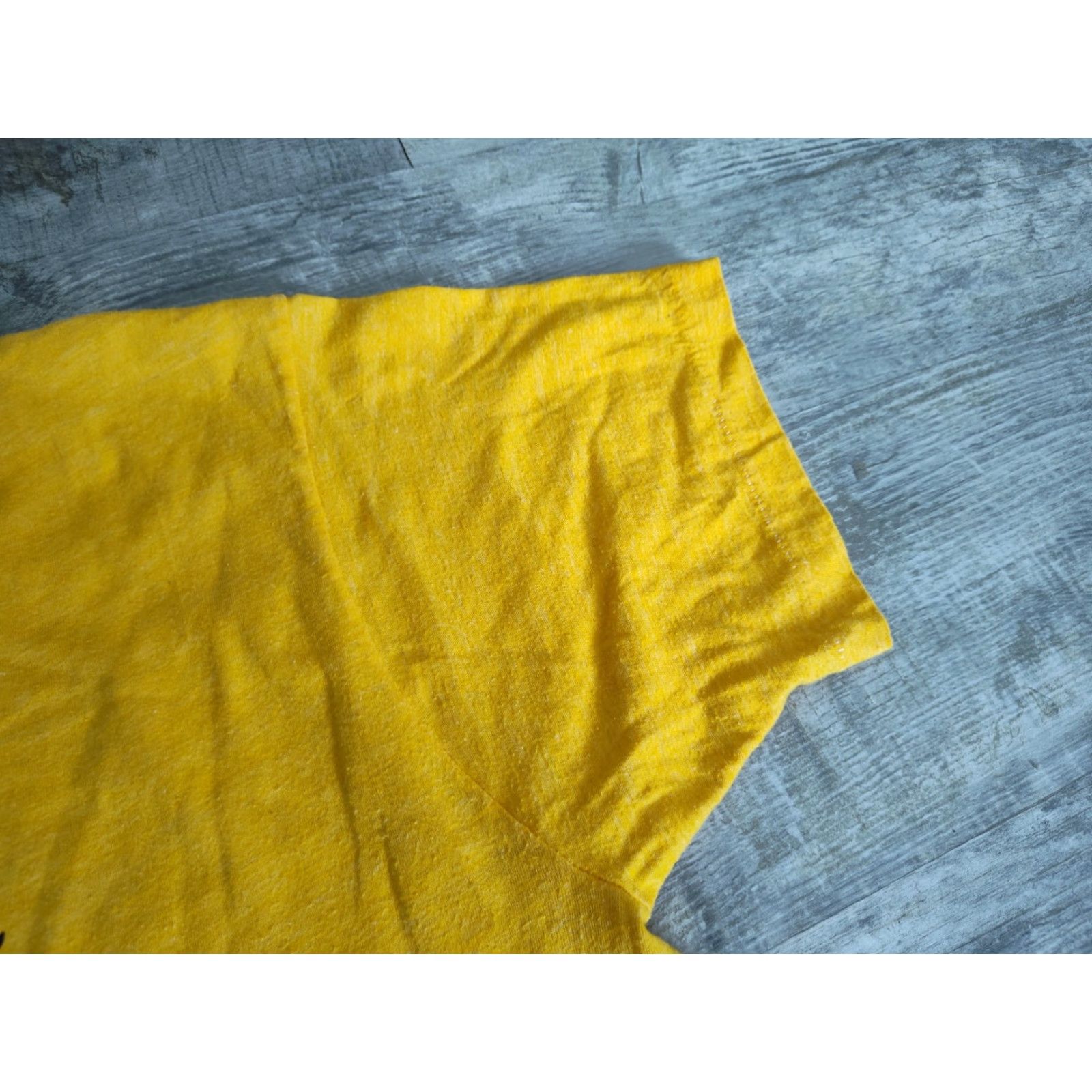 Vintage Vintage NMU Wildcats T-Shirt Unisex Small Yellow 1980s Sportswear Beach Made in USA Size US S / EU 44-46 / 1 - 5 Thumbnail