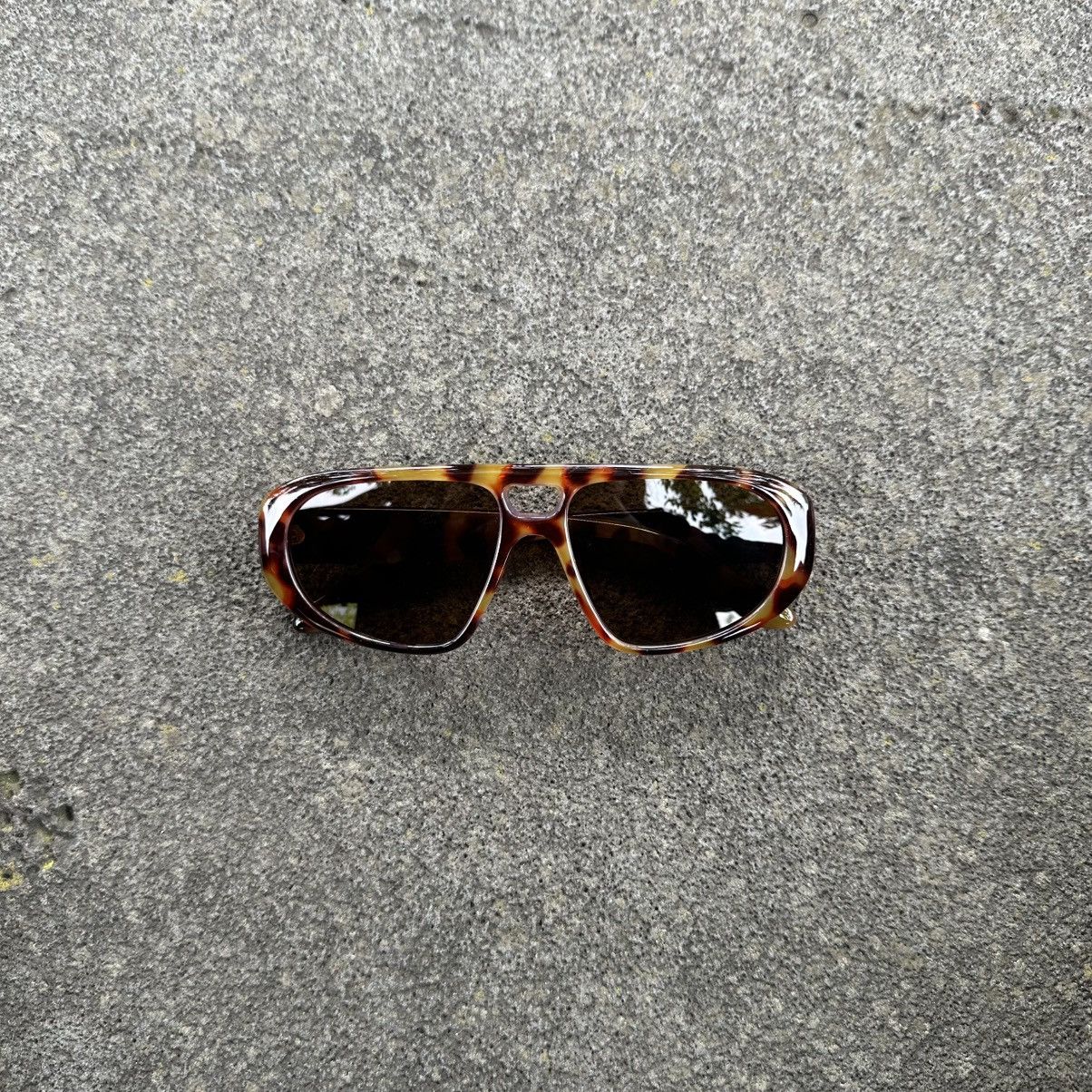 Other Y2K Unisex Sunglasses Retro Fashion Shades KD9932-01 Size ONE SIZE - 1 Thumbnail