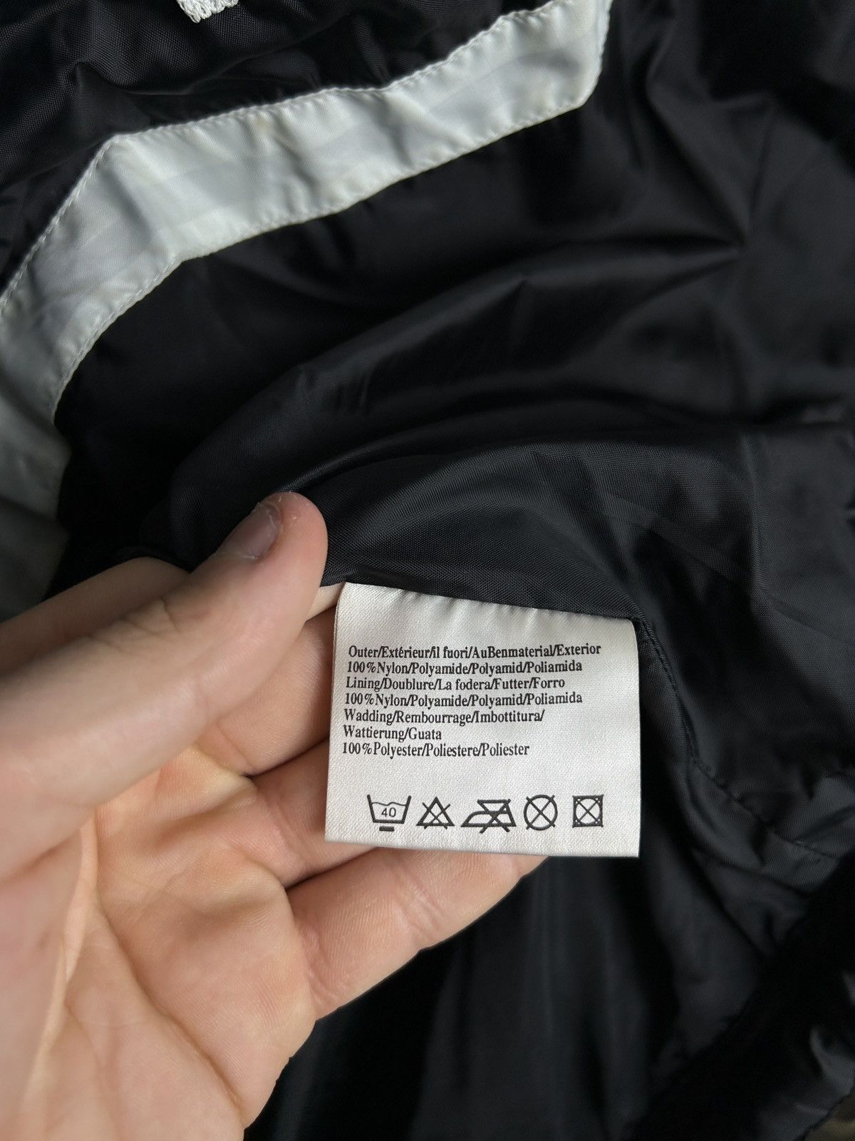 Umbro × Vintage Mens Vintage Umbro FC Celtic Puffer Down Jacket football y2k Size US L / EU 52-54 / 3 - 22 Thumbnail