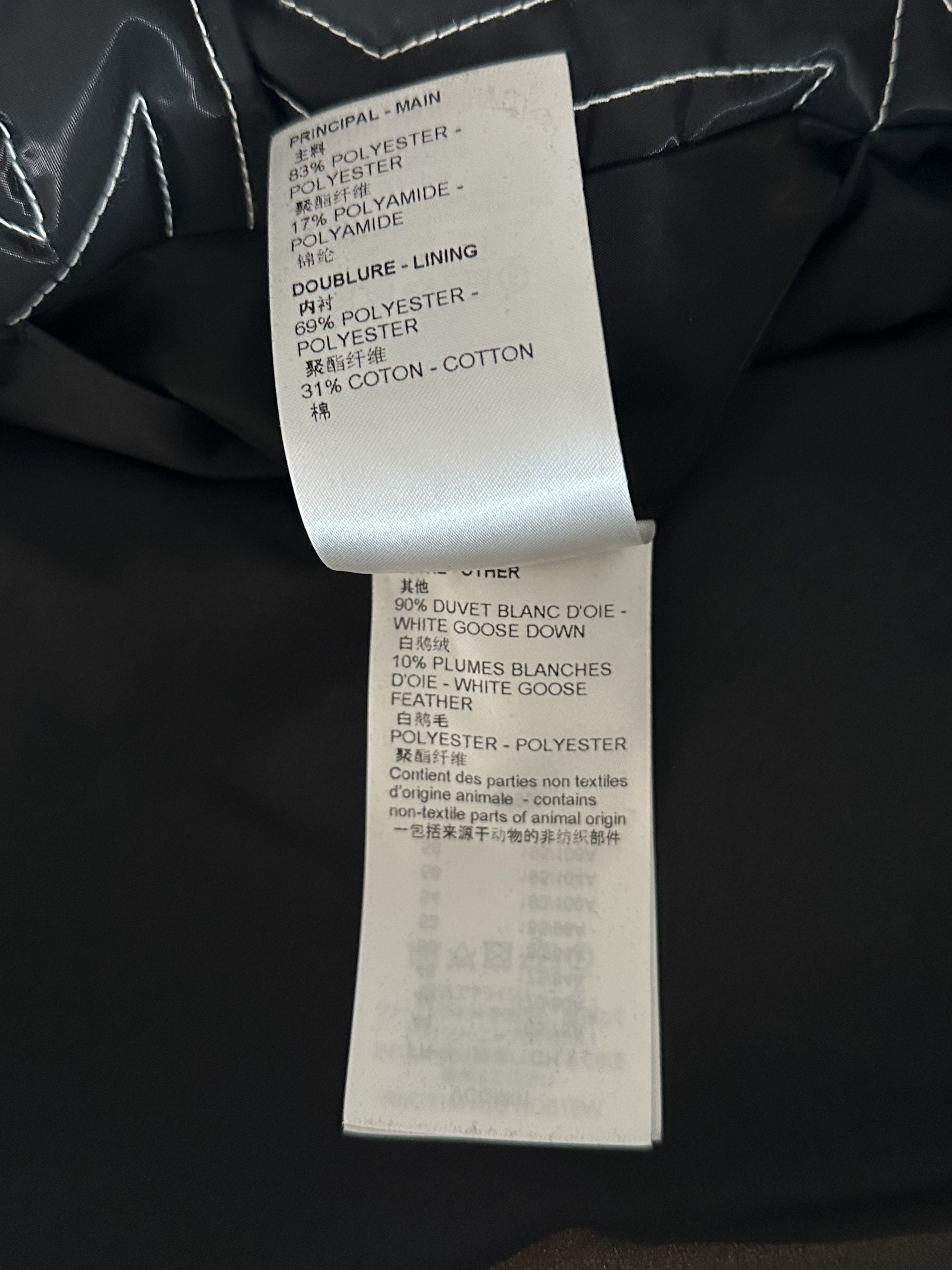 Louis Vuitton Louis Vuitton Black & White Snow Capsule Puffer Jacket Size US M / EU 48-50 / 2 - 5 Thumbnail