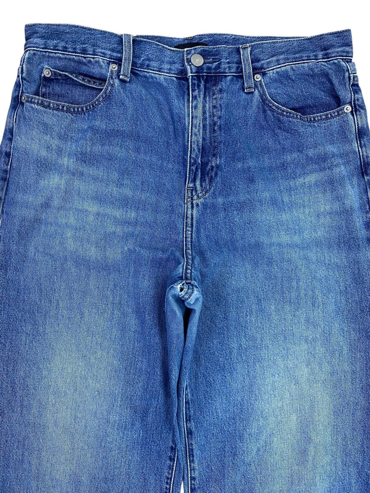 Uniqlo Uniqlo Faded Wash Style Wide Leg Jeans Size US 32 / EU 48 - 2 Thumbnail
