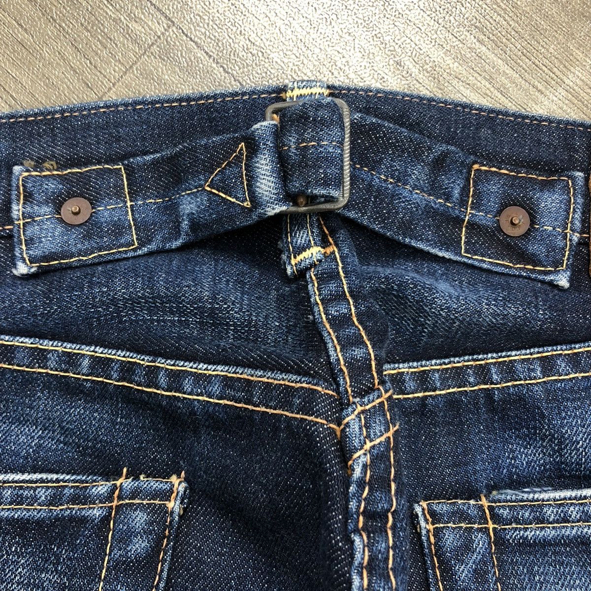Levi's Vintage Clothing Vtg Levis 501XX LVC 37501 Buckle Back Selvedge Faded Jeans Size US 30 / EU 46 - 20 Thumbnail