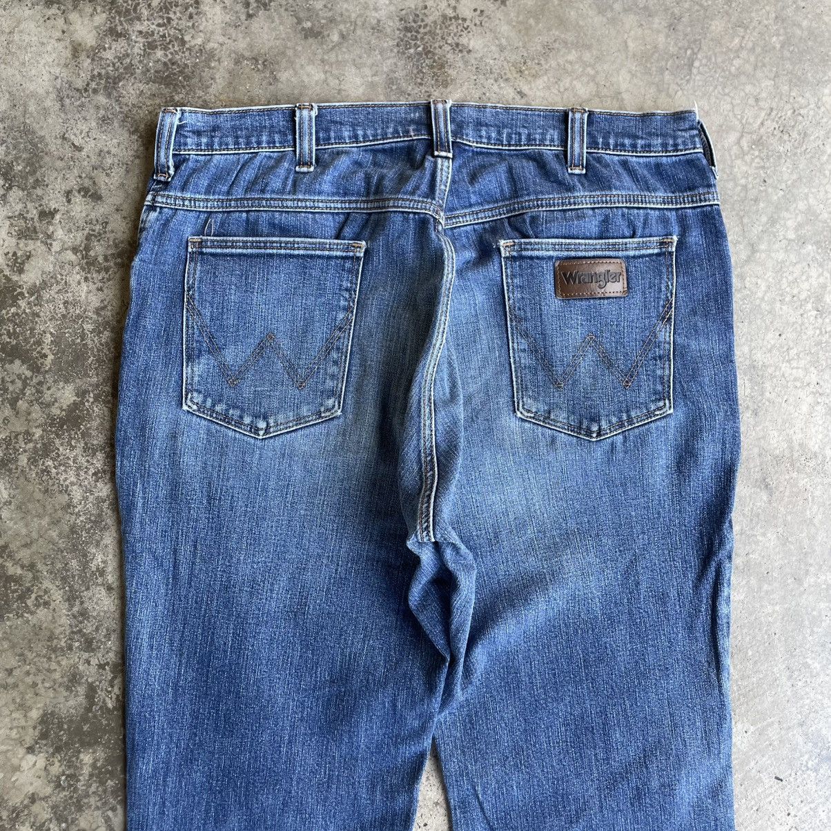 Wrangler 🔥Vintage Wrangler WM3904 Stoned Washed Distress Jeans Size US 35 - 5 Thumbnail