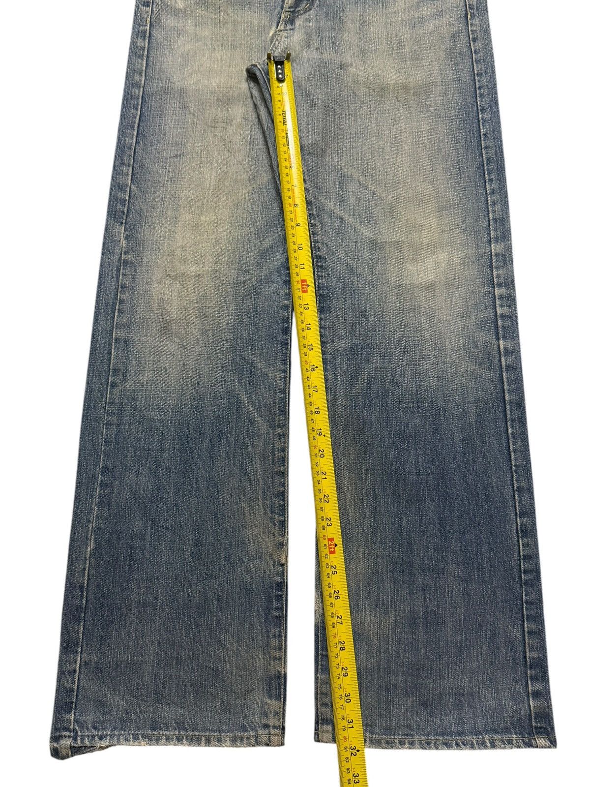 Tommy Hilfiger Vintage 90s Tommy Hilfiger Faded Wash Buckle Wide Leg Baggy Size US 32 / EU 48 - 11 Thumbnail