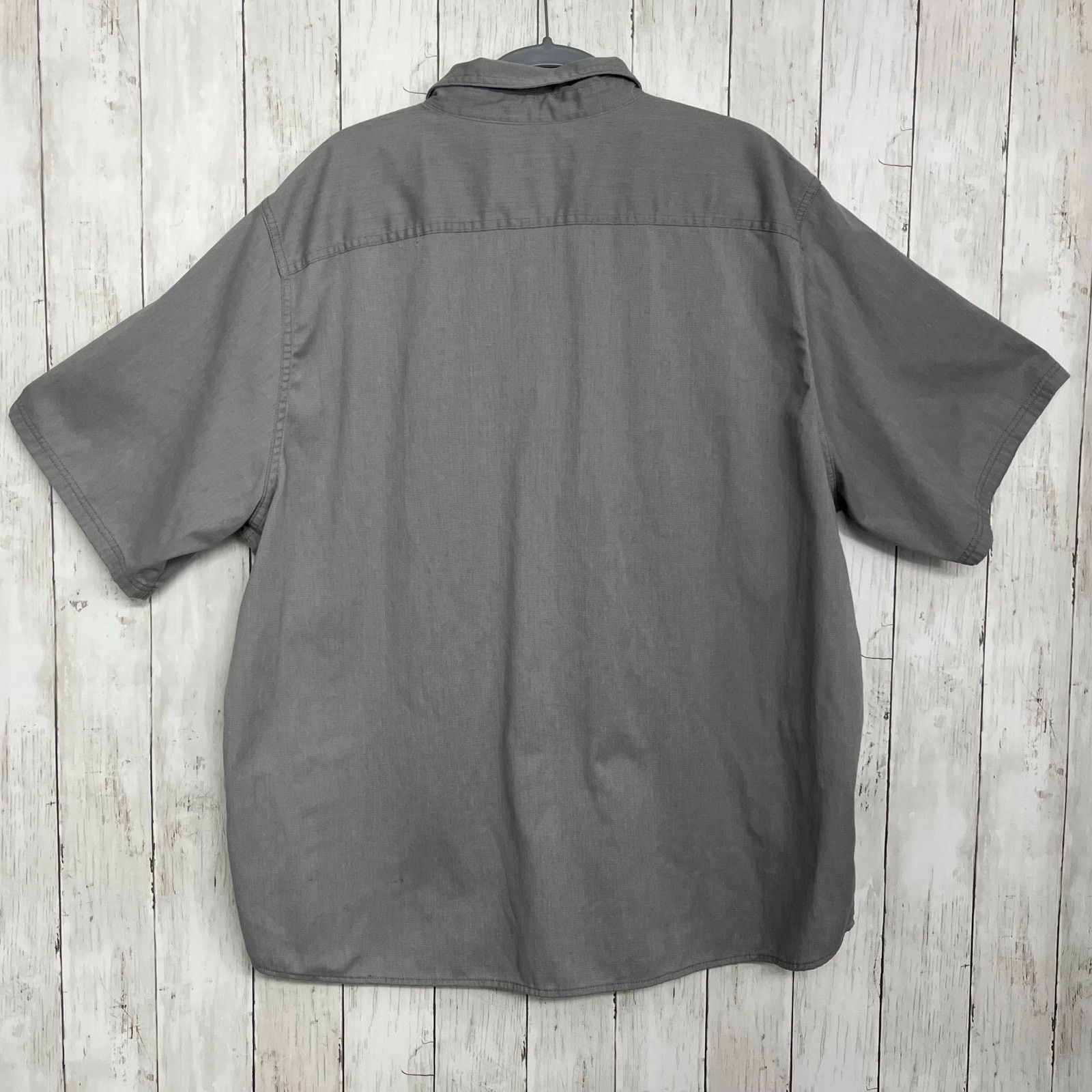 Wrangler Wrangler Men's 2XL Gray Short Sleeve Button Down Shirt Size US XXL / EU 58 / 5 - 2 Thumbnail