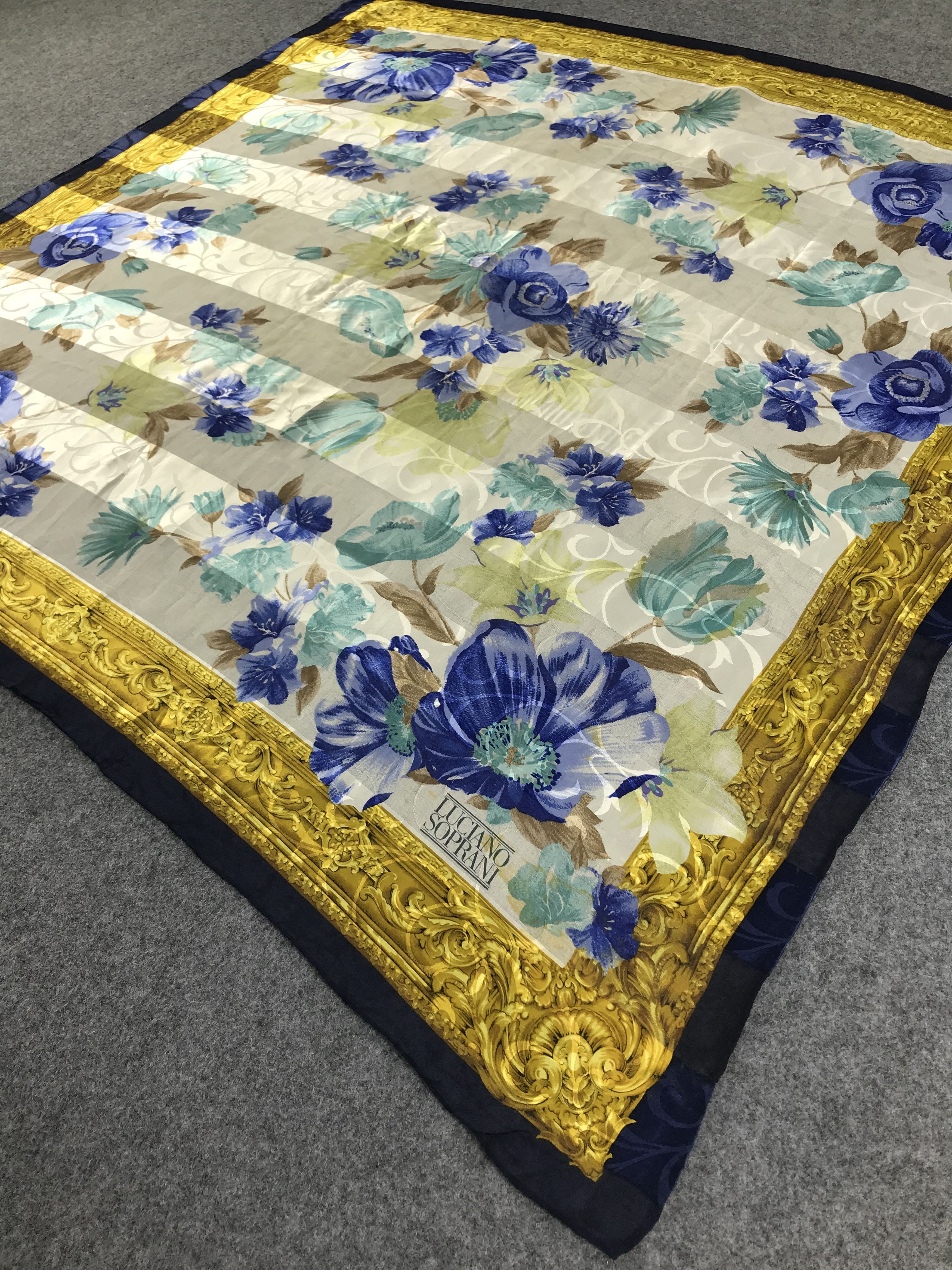 Vintage Luciano Soprani Silk Scarf Baroque M06 Size ONE SIZE - 4 Thumbnail