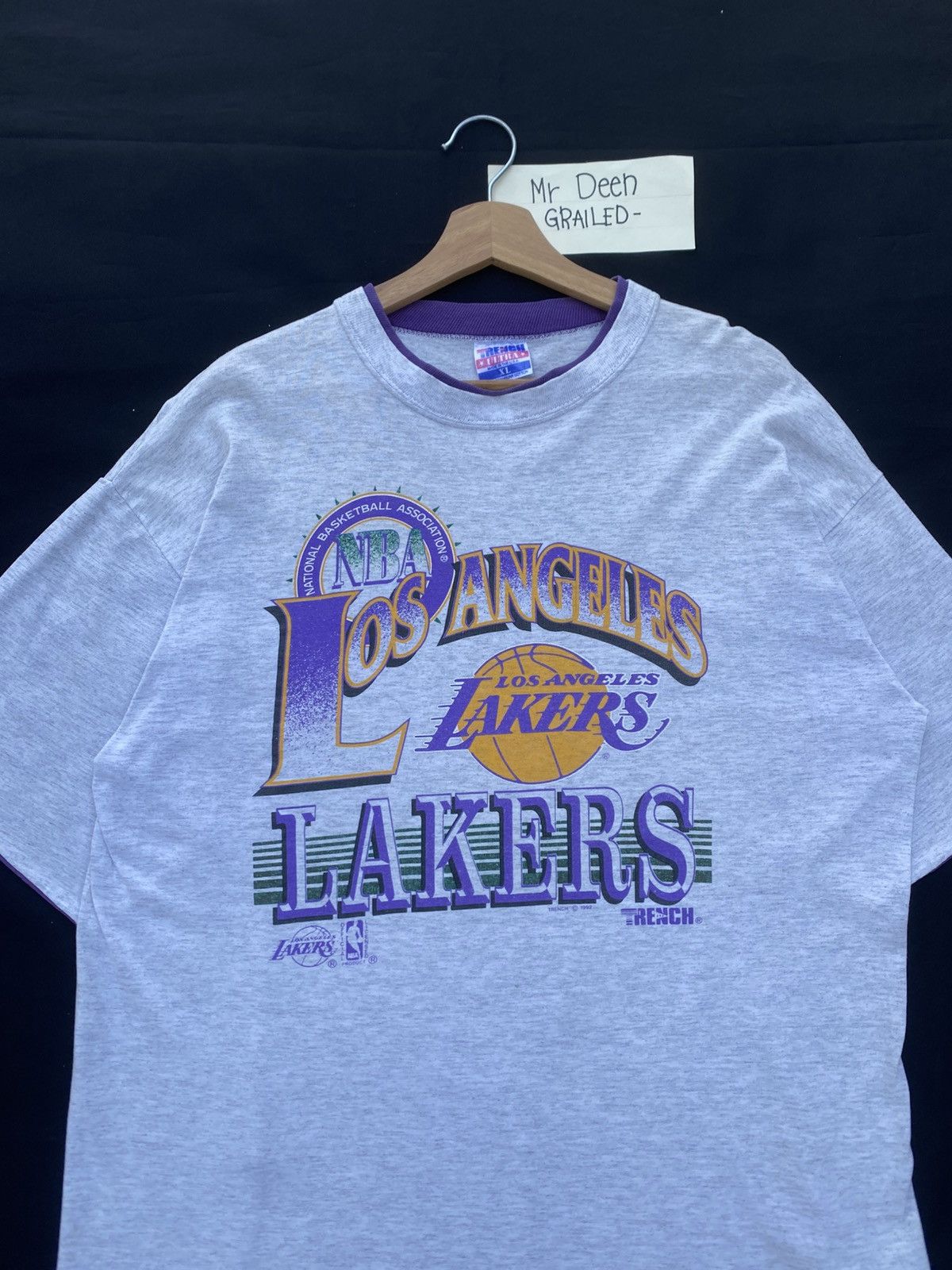 NBA Rare Vintage LAKERS 1992 Tshirt Size US XL / EU 56 / 4 - 1 Thumbnail
