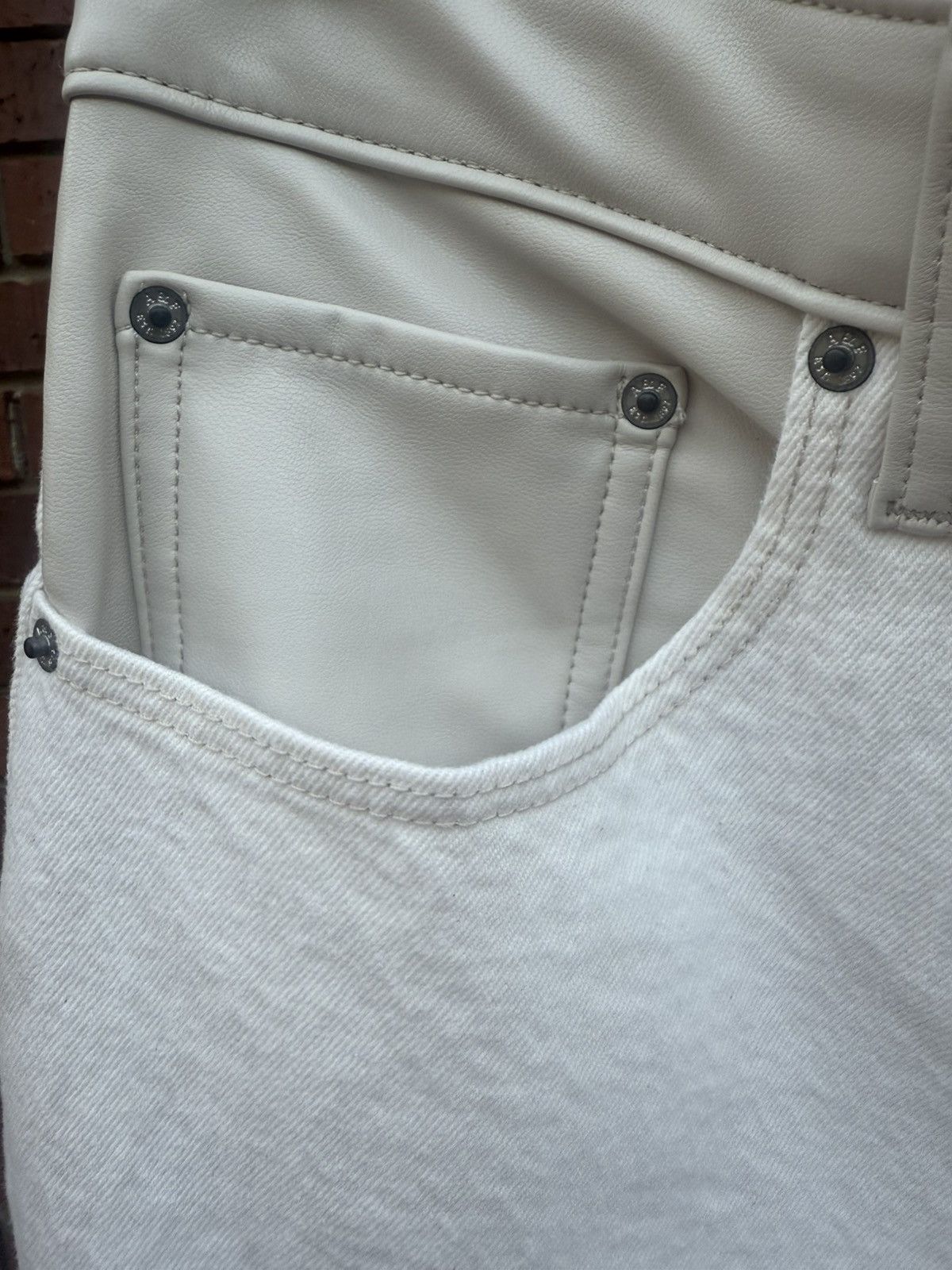 Abercrombie & Fitch ABERCROMBIE FITCH Curve Love Ultra High Rise Straight Jeans Size 41" - 3 Thumbnail