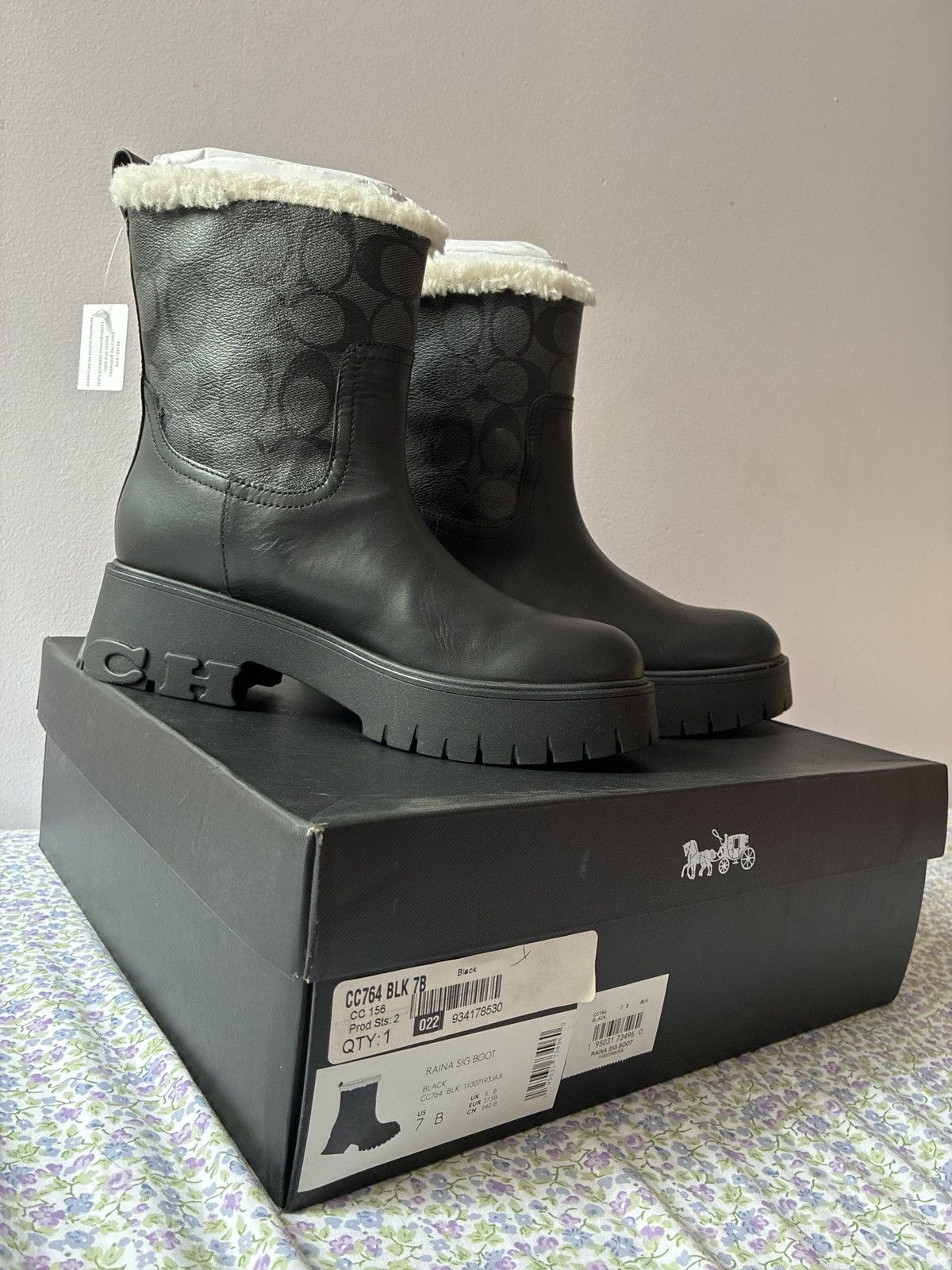 Coach Raina Sig Boot Size US 7 / IT 37 - 1 Thumbnail