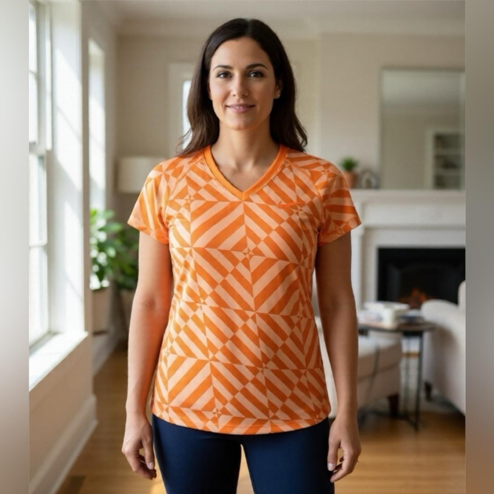 Nike Nike Orange Geometric Pattern V-Neck T-Shirt Size S / US 4 / IT 40 - 1 Thumbnail