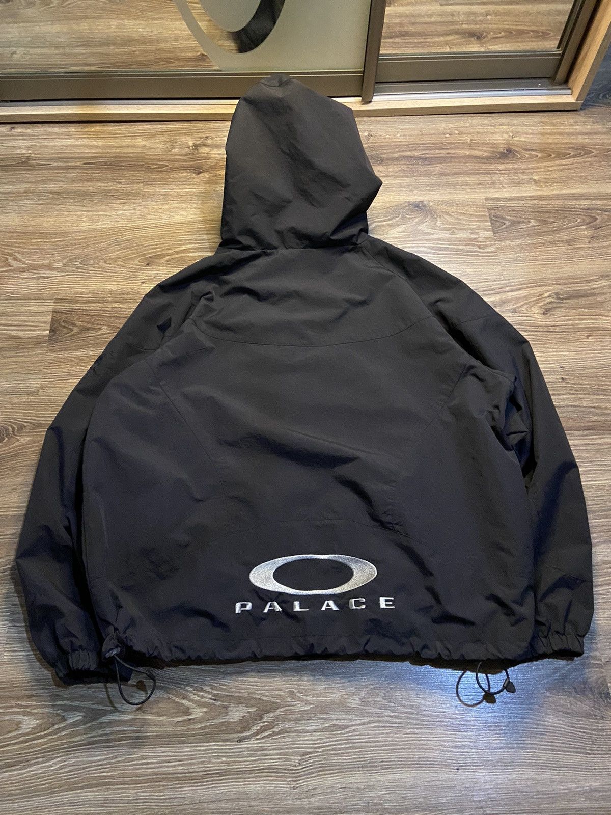 Palace x Oakley Nitrofuel Jacket L size