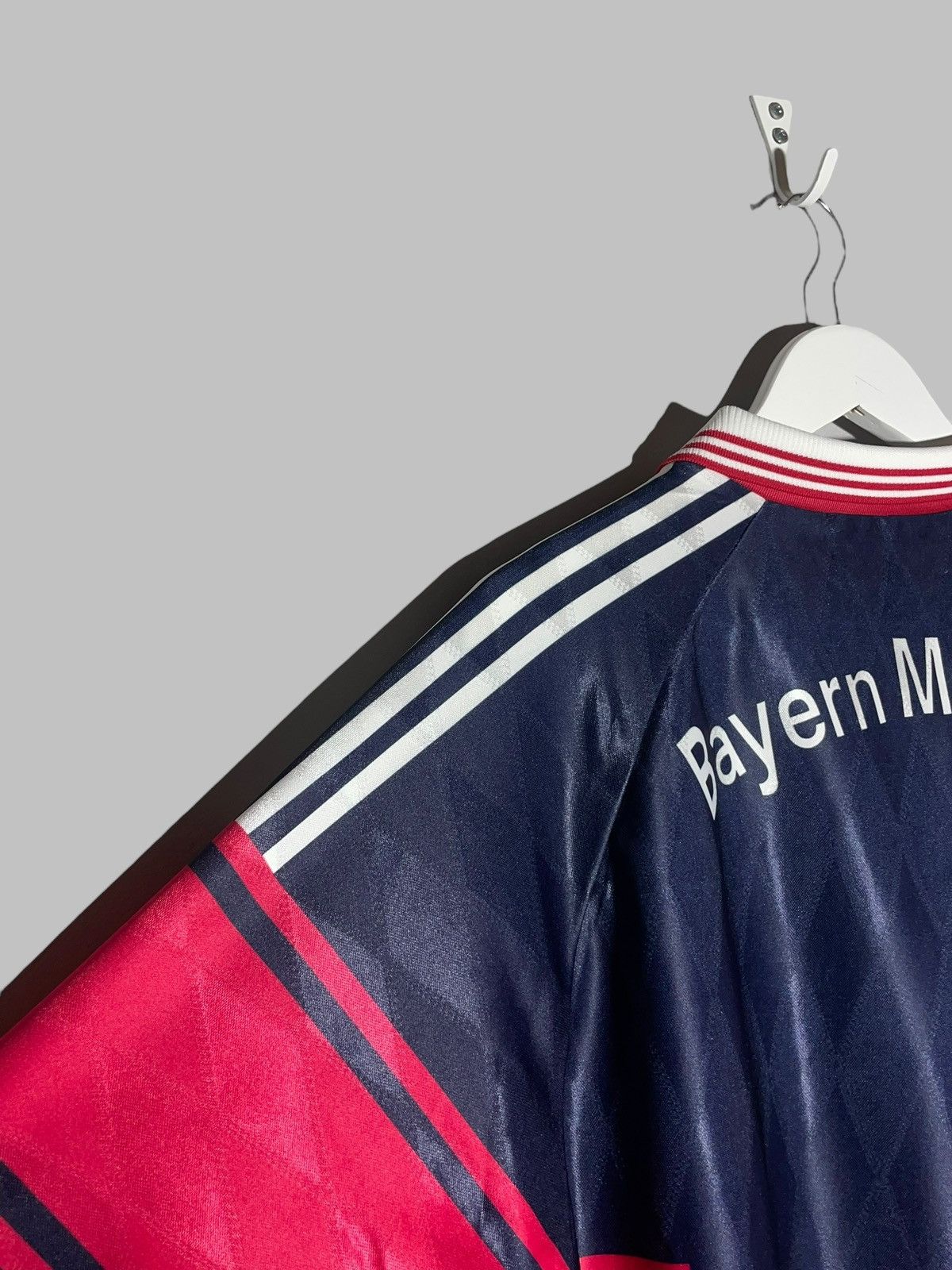 Adidas × Vintage Bayern Munchen Adidas 1997/99 Home VIN Football Shirt Size US XL / EU 56 / 4 - 13 Thumbnail