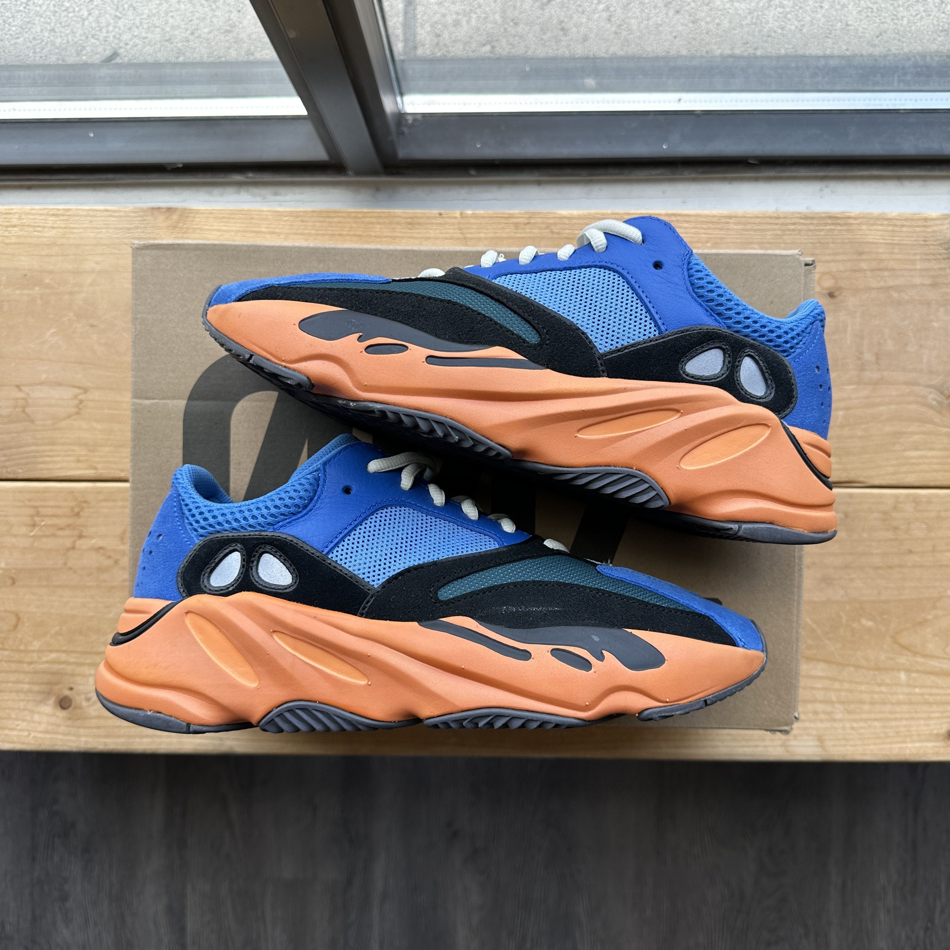 Adidas × Kanye West Yeezy 700 Size US 9.5 / EU 42-43 - 5 Thumbnail