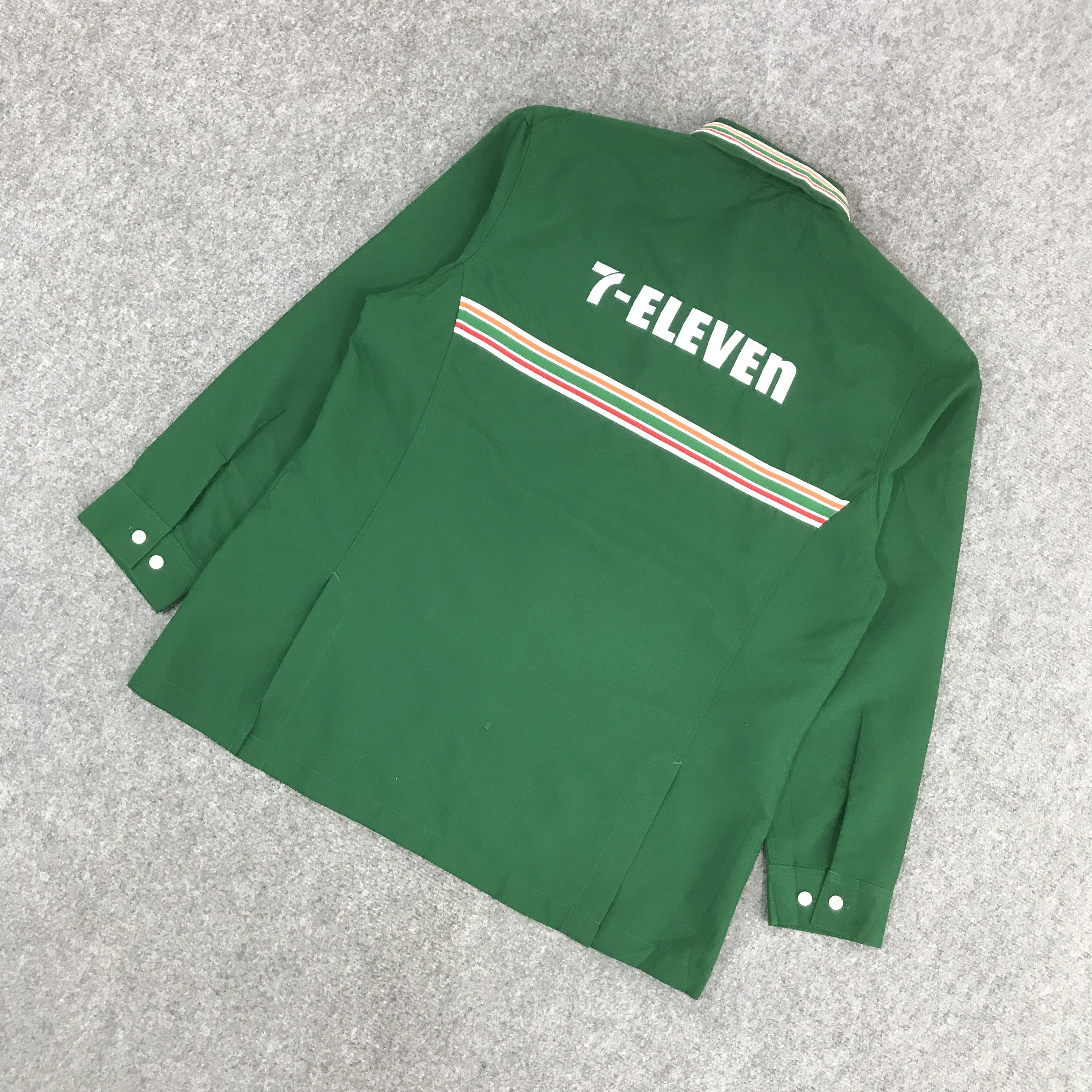 Japanese Brand VTG 7 ELEVEN UNIFORM ZIPPER JACKET Size US L / EU 52-54 / 3 - 6 Thumbnail