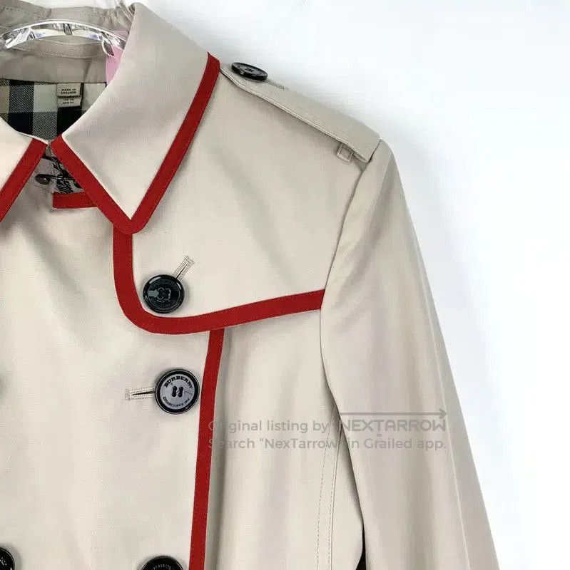 Burberry Burberry Women's Khaki Trench Coat. Size XS / US 0-2 / IT 36-38 - 3 Thumbnail
