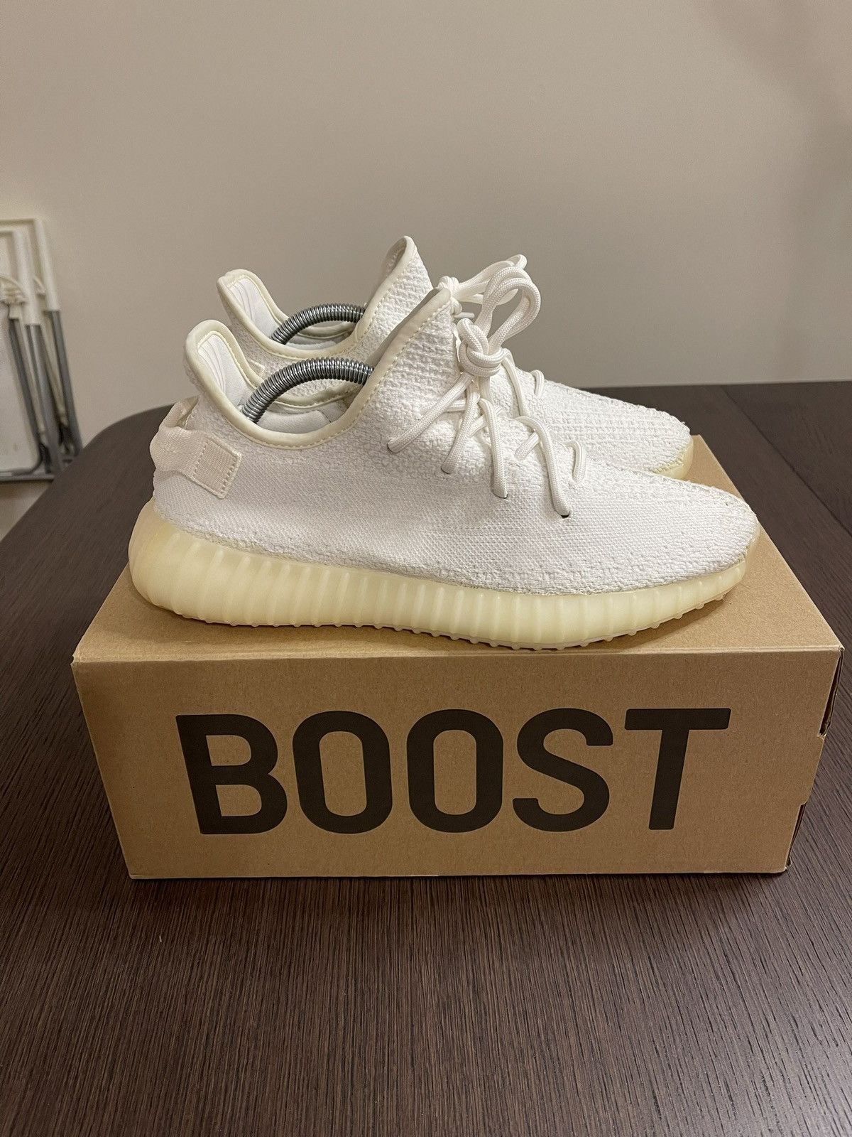 Yeezy adidas Yeezy Boost 350 V2 Cream White/Triple White - Size 9 Size US 9 / EU 42 - 2 Thumbnail