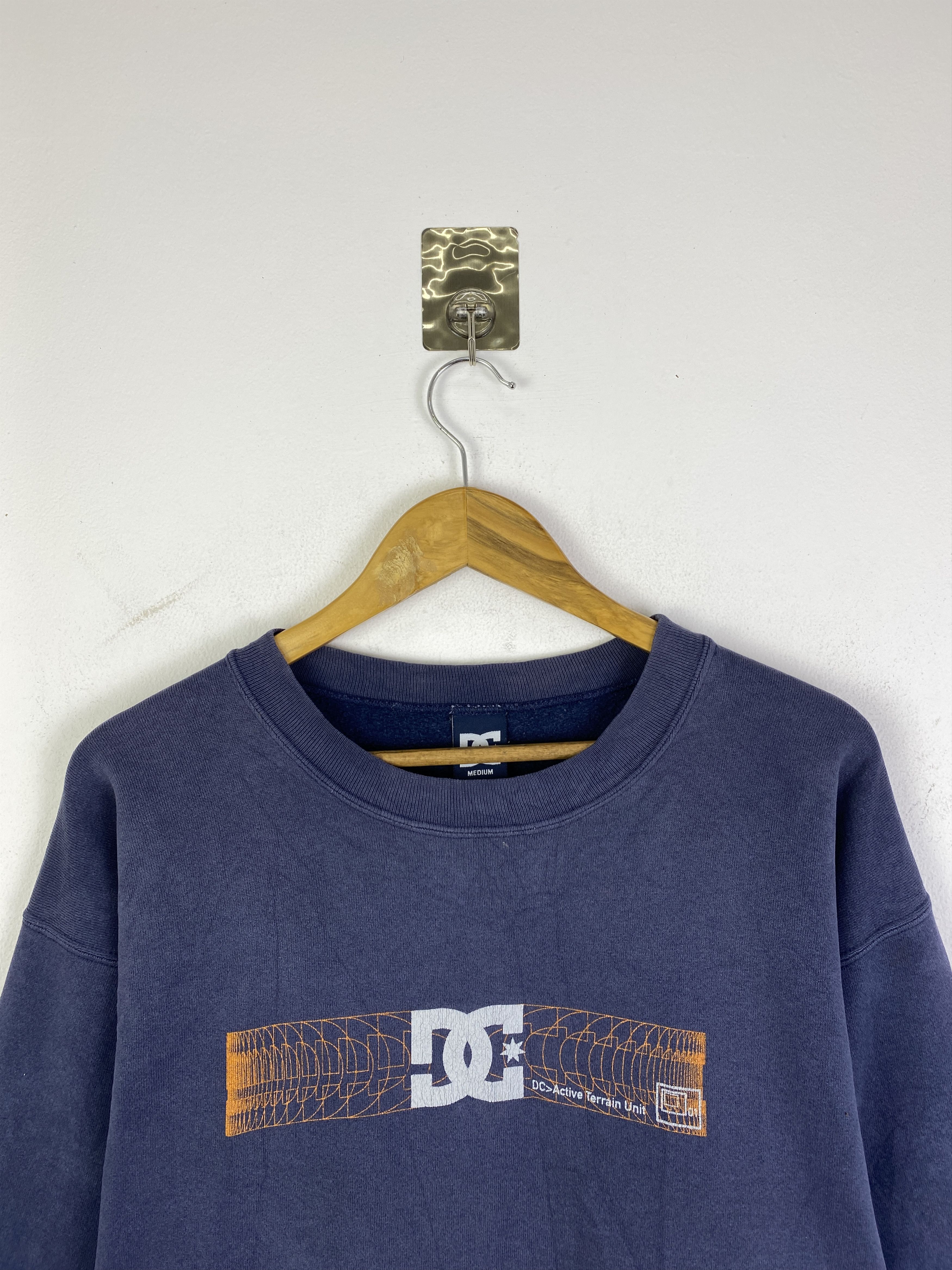 DC Vintage 90s DC Central Logo Pullover Sweatshirt SH0265 Size US M / EU 48-50 / 2 - 2 Thumbnail