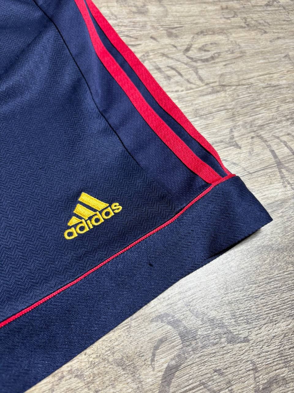 Adidas Spain 98/00 Home Adidas Rare shorts Size US 32 / EU 48 - 6 Thumbnail