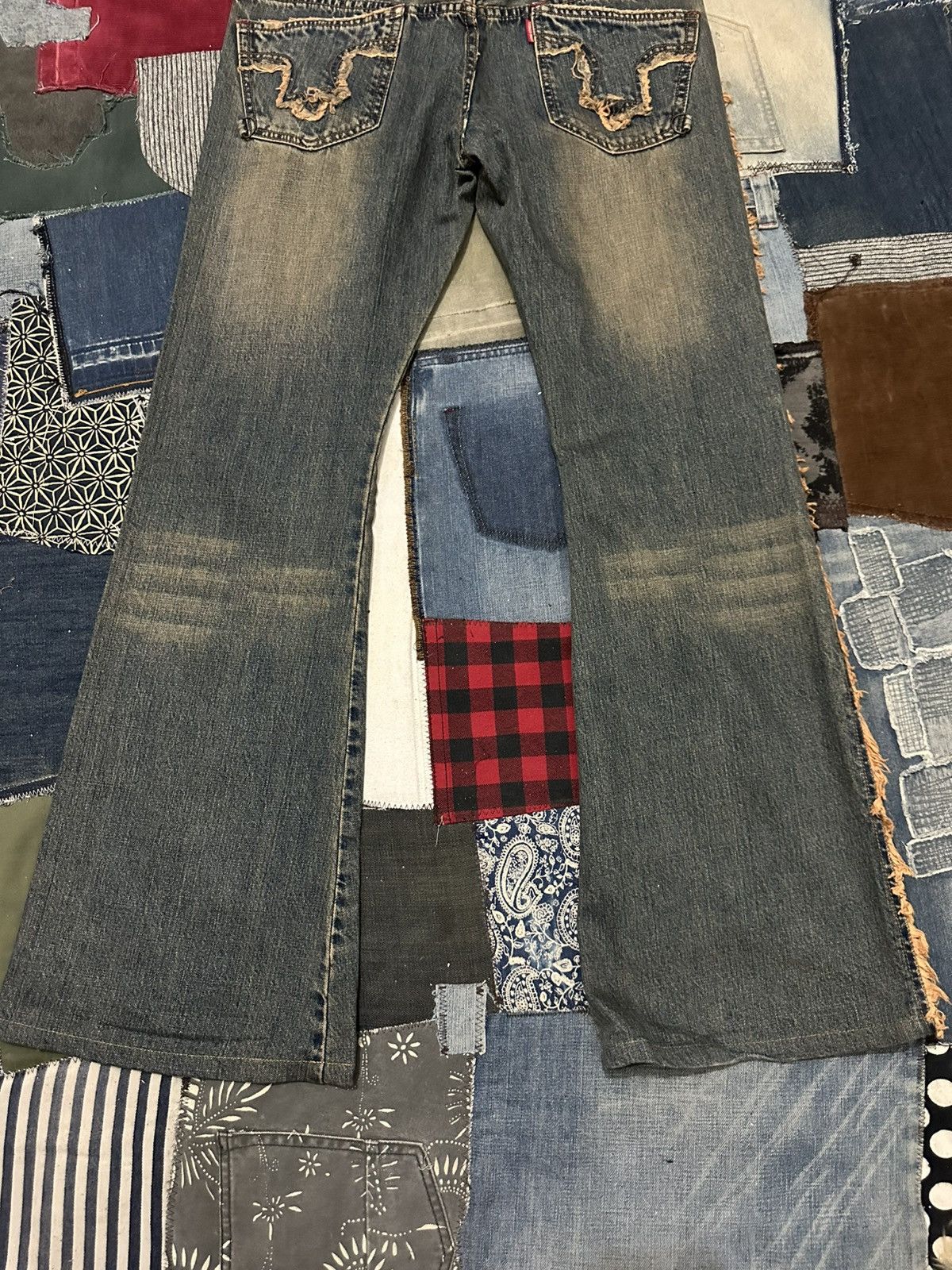 Tornado Mart Tornado Mart Distressed Denim Flared Frayed Jeans Size US 33 - 8 Thumbnail