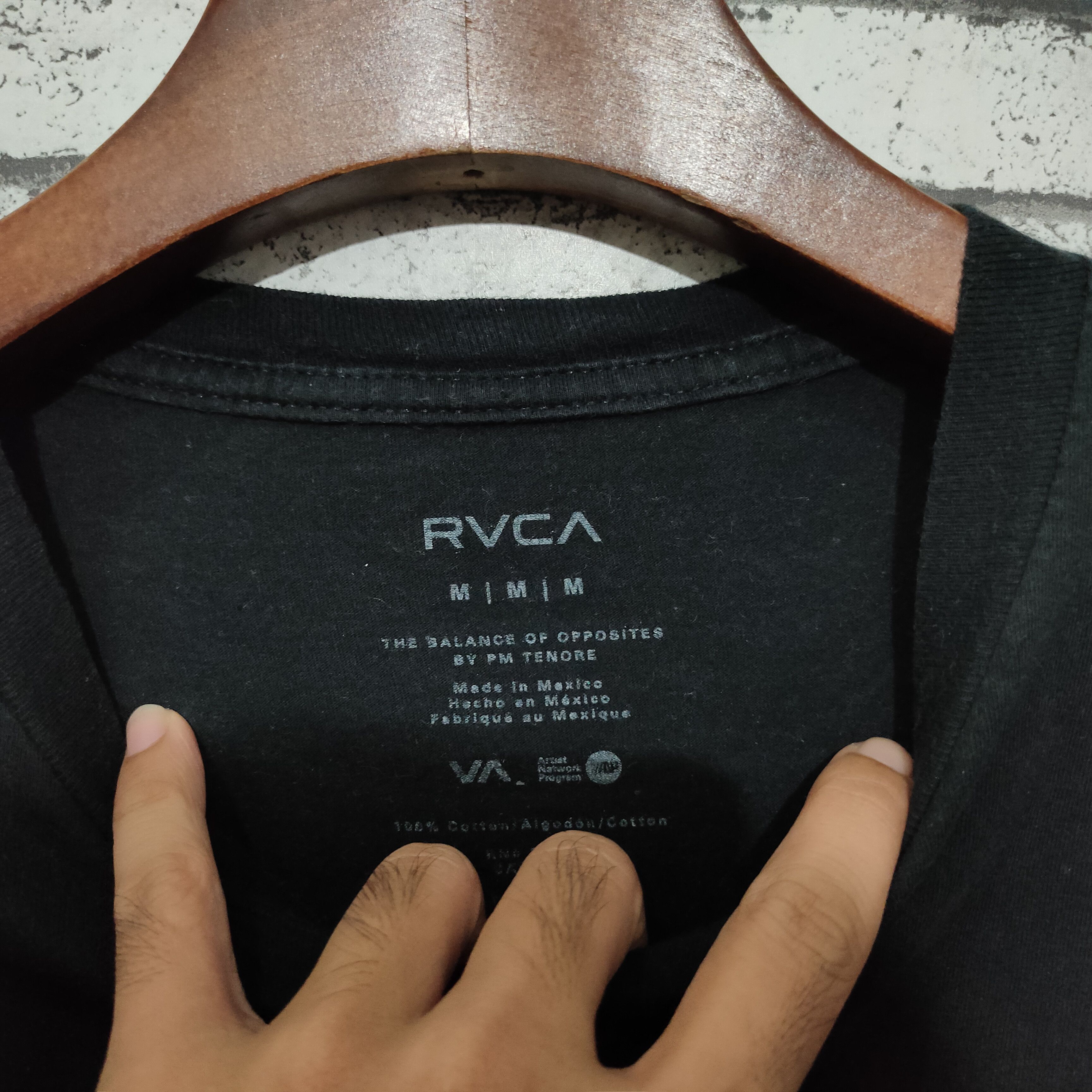 RVCA 🔥RVCA T-Shirt Size US M / EU 48-50 / 2 - 4 Thumbnail