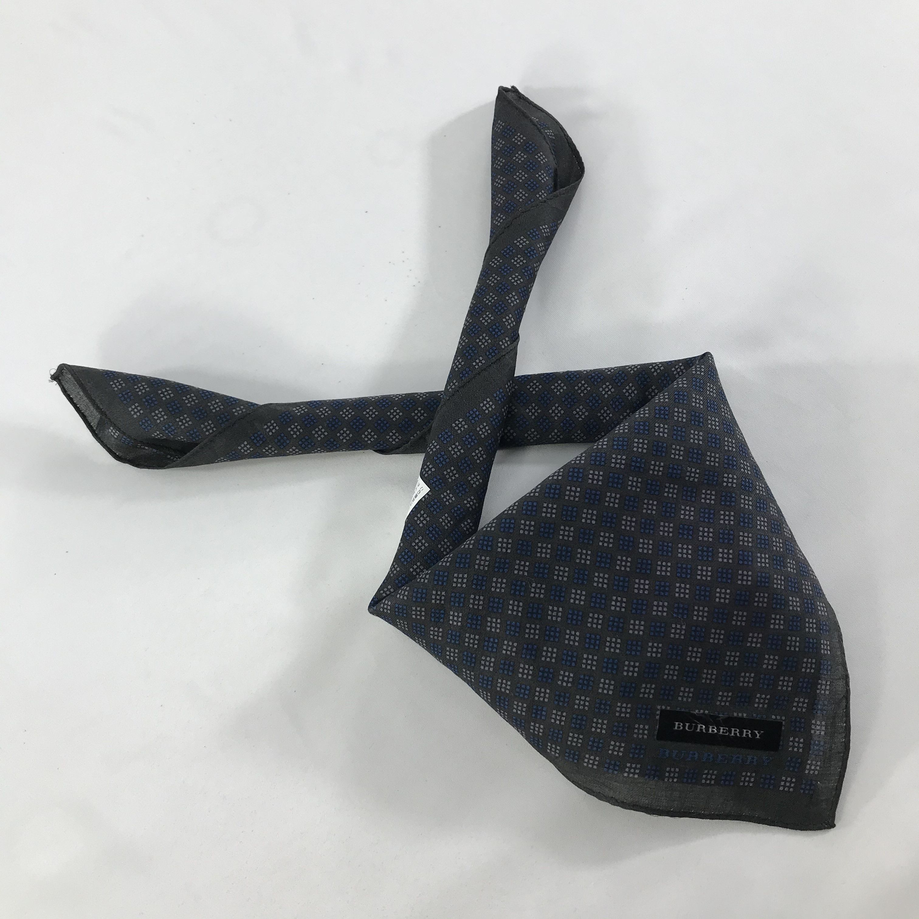 Burberry × Vintage Burberry Bandana / Handkerchief / Neckerchief - S1337 Size ONE SIZE - 4 Thumbnail