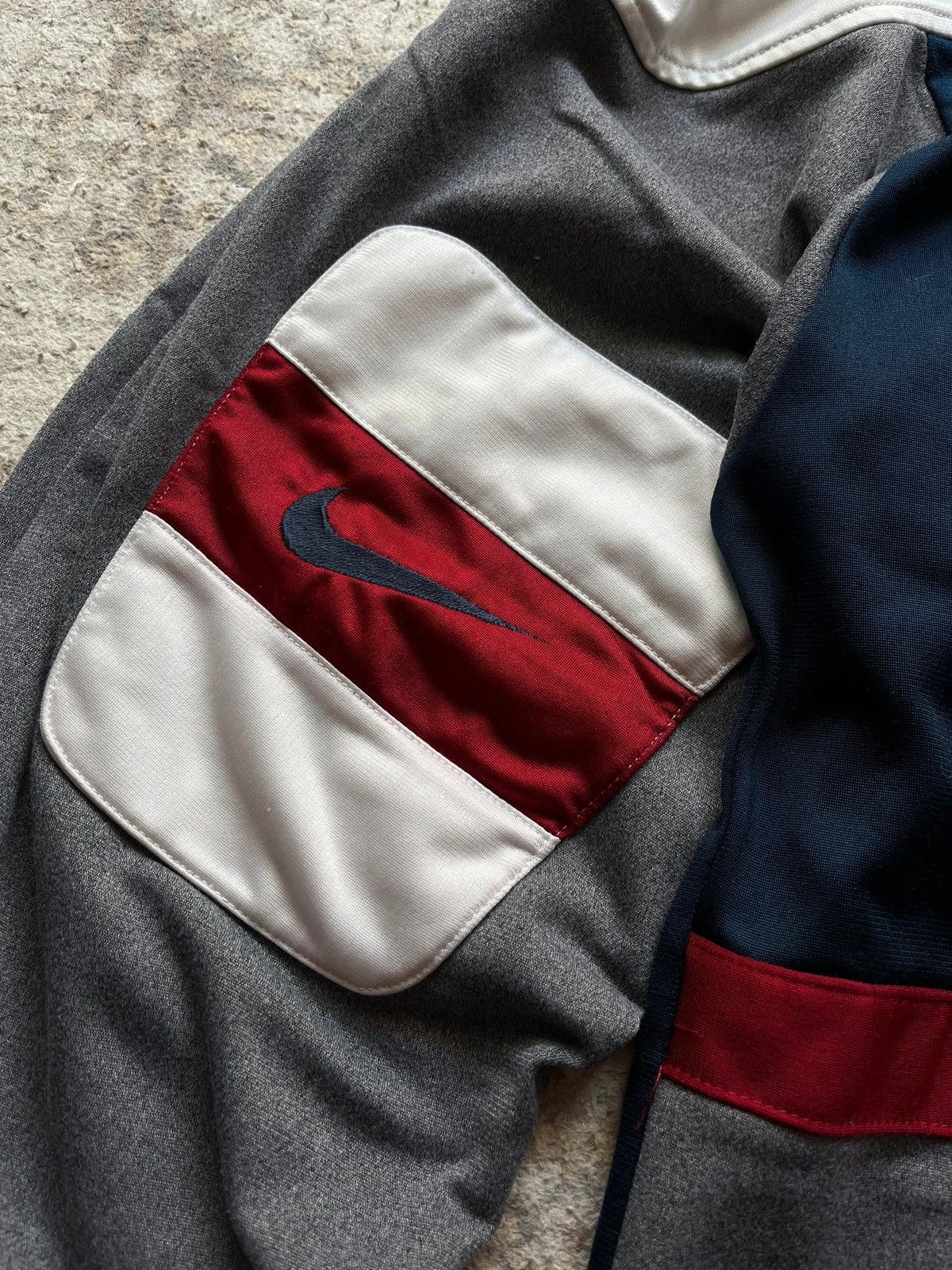 Nike Nike Jacket Sz XL 1996 Deadstock Made in Malaysia Rare Size US XL / EU 56 / 4 - 10 Thumbnail
