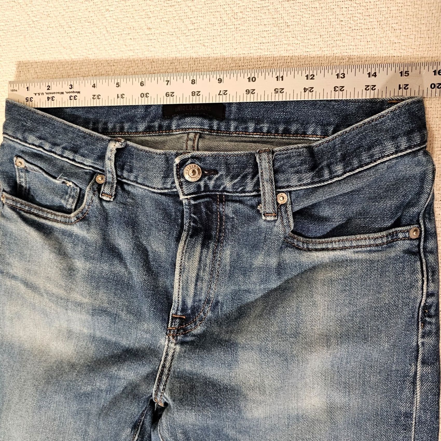 Uniqlo UNIQLO Jeans Men's 31x34 Blue Medium Wash Distressed Cotton Stretch Jeans Slim Straight 5-Pocket Denim Belt Loops Vintage No Size US 31 - 5 Thumbnail
