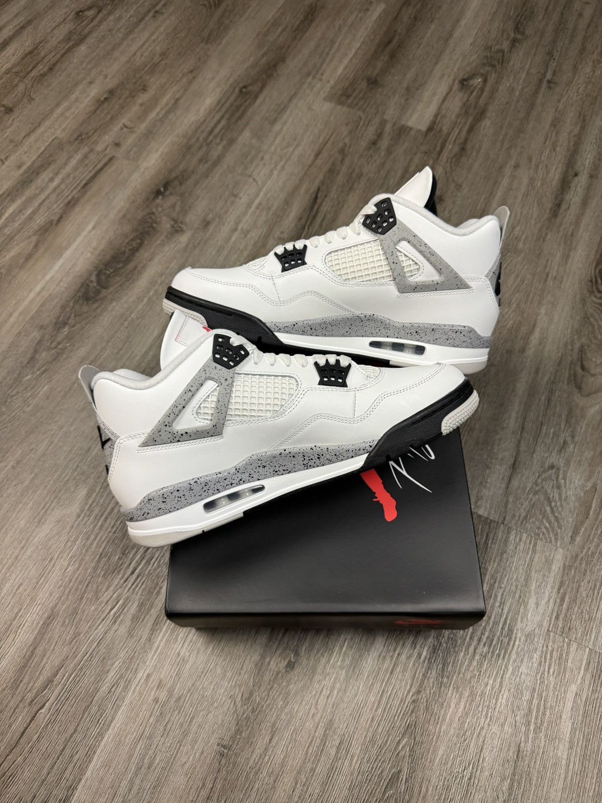 Jordan Brand Jordan 4 Retro White Cement (2025) Size 10.5 Size US 10.5 / EU 43-44 - 3 Thumbnail