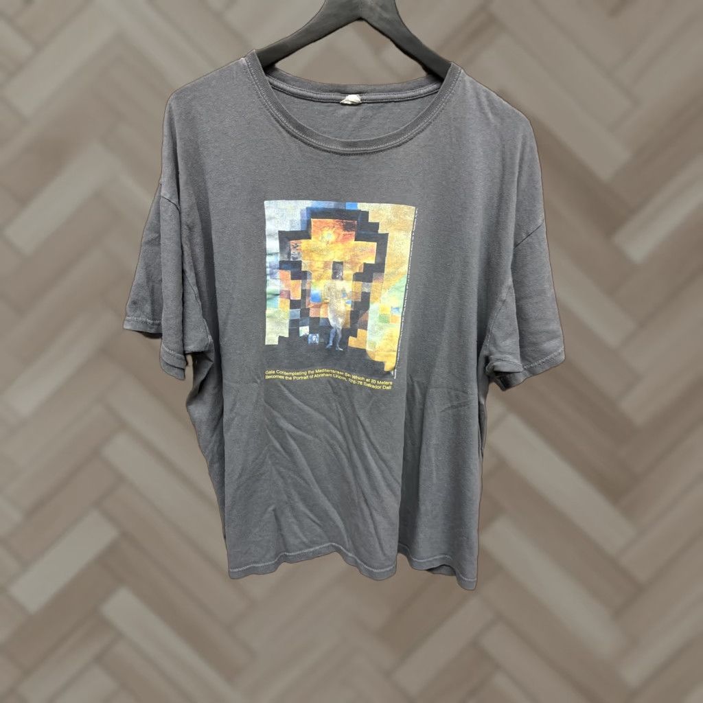 Anvil 2011 The Salvador Dali Museum 1976 Lincoln in Dalivision Shirt 2XL Gray T23 Art Men XS? Size US XXL / EU 58 / 5 - 1 Thumbnail