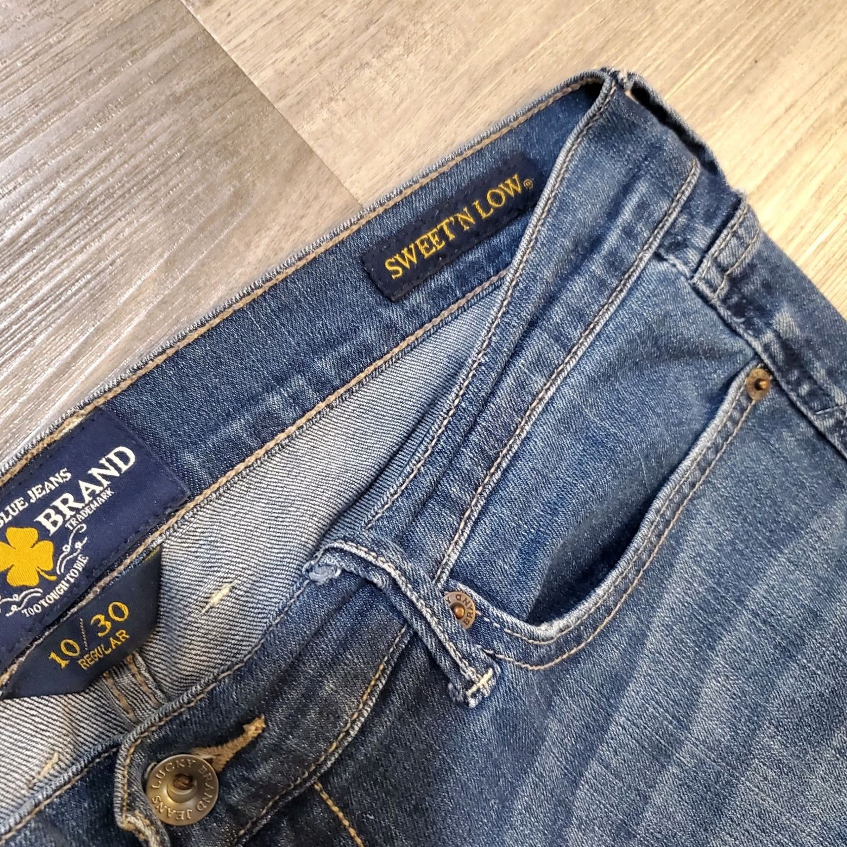 Lucky Brand Lucky Brand Sweet N' Low Jeans Women's Size 10/30 (33x32) Medium Wash Stretch Bootcut Blue Denim Pockets Mid Rise Size 32" / US 10 / IT 46 - 5 Thumbnail