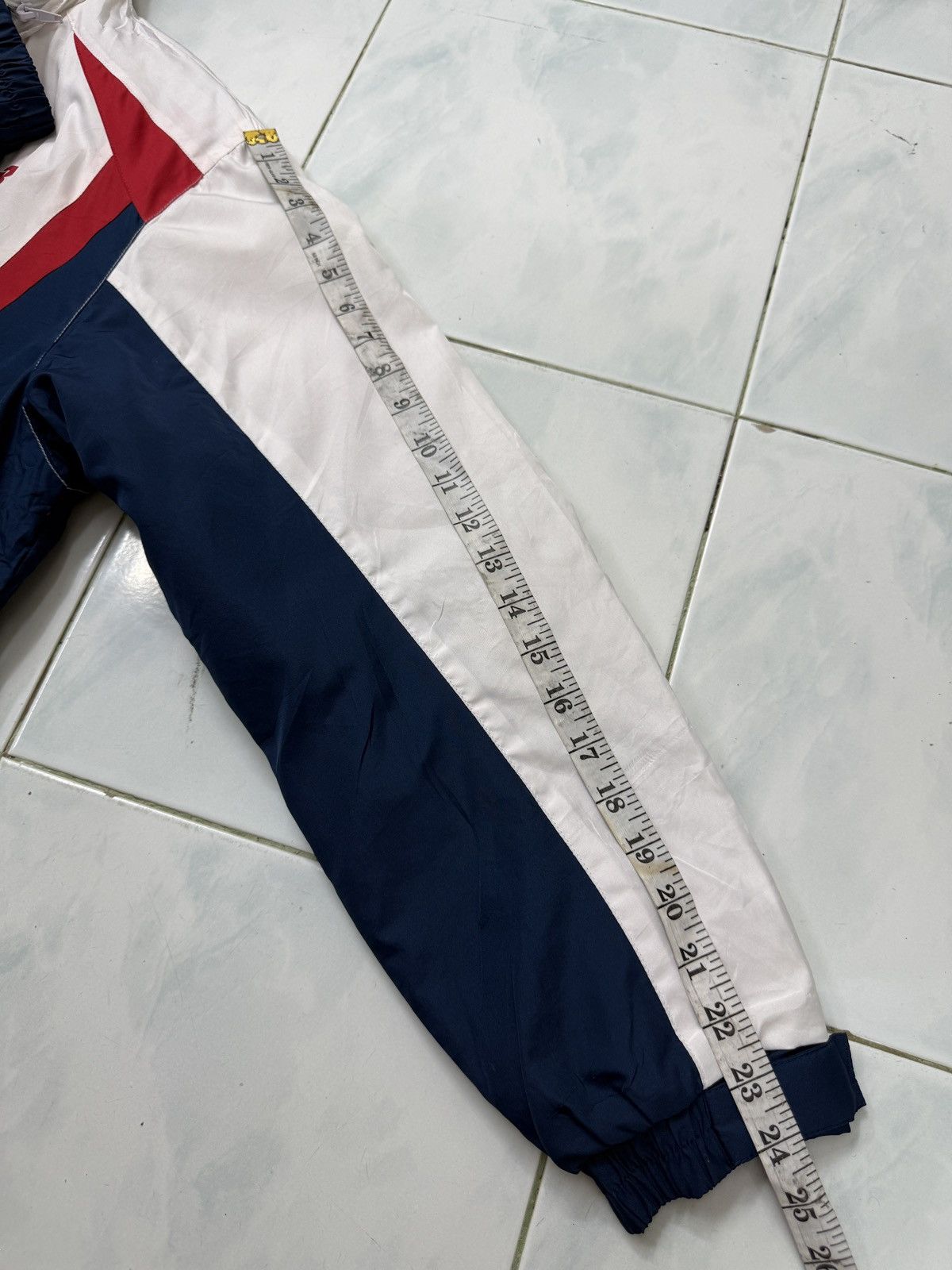 New Balance 🔥🔥🔥STEALS NEW BALANCE X SUNTORY COFFEE HOODIE JACKET Size US M / EU 48-50 / 2 - 17 Thumbnail