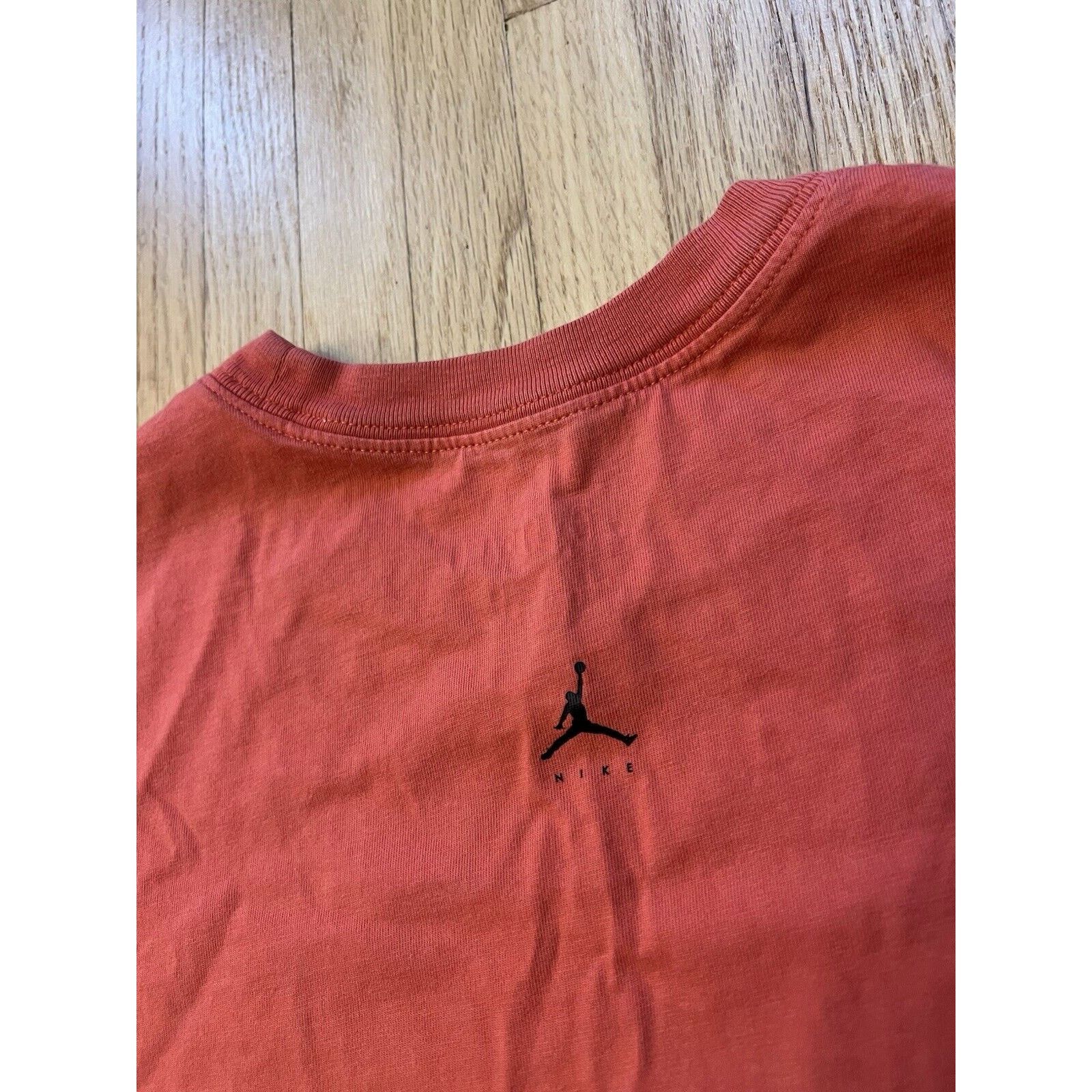 Nike Nike Air Jordan Red Jordan Logo Shirt Men's Size S Crew Neck Size US S / EU 44-46 / 1 - 5 Thumbnail