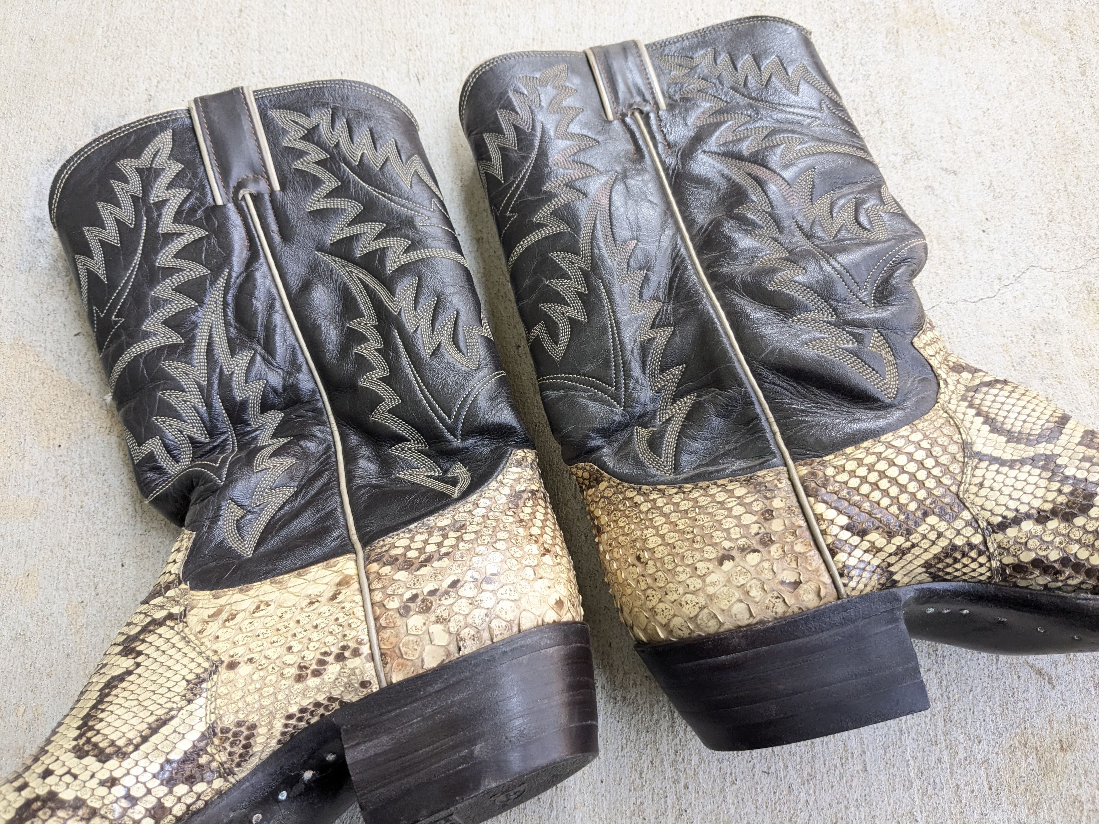 Justin Boots Justin Cowboy Boots Snakeskin Brown 9 D Leather Python Size US 9 / EU 42 - 7 Thumbnail