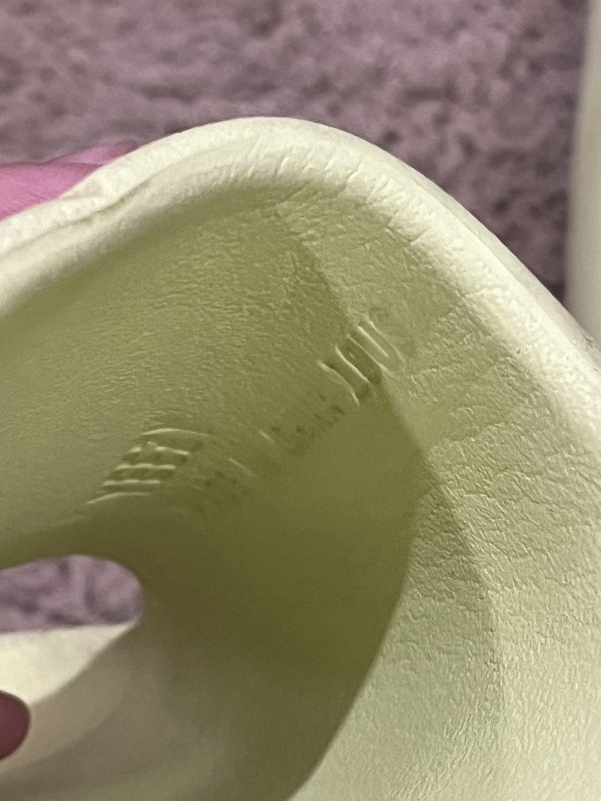 Yeezy neon green yeezy slides Size US 10 / EU 43 - 6 Thumbnail