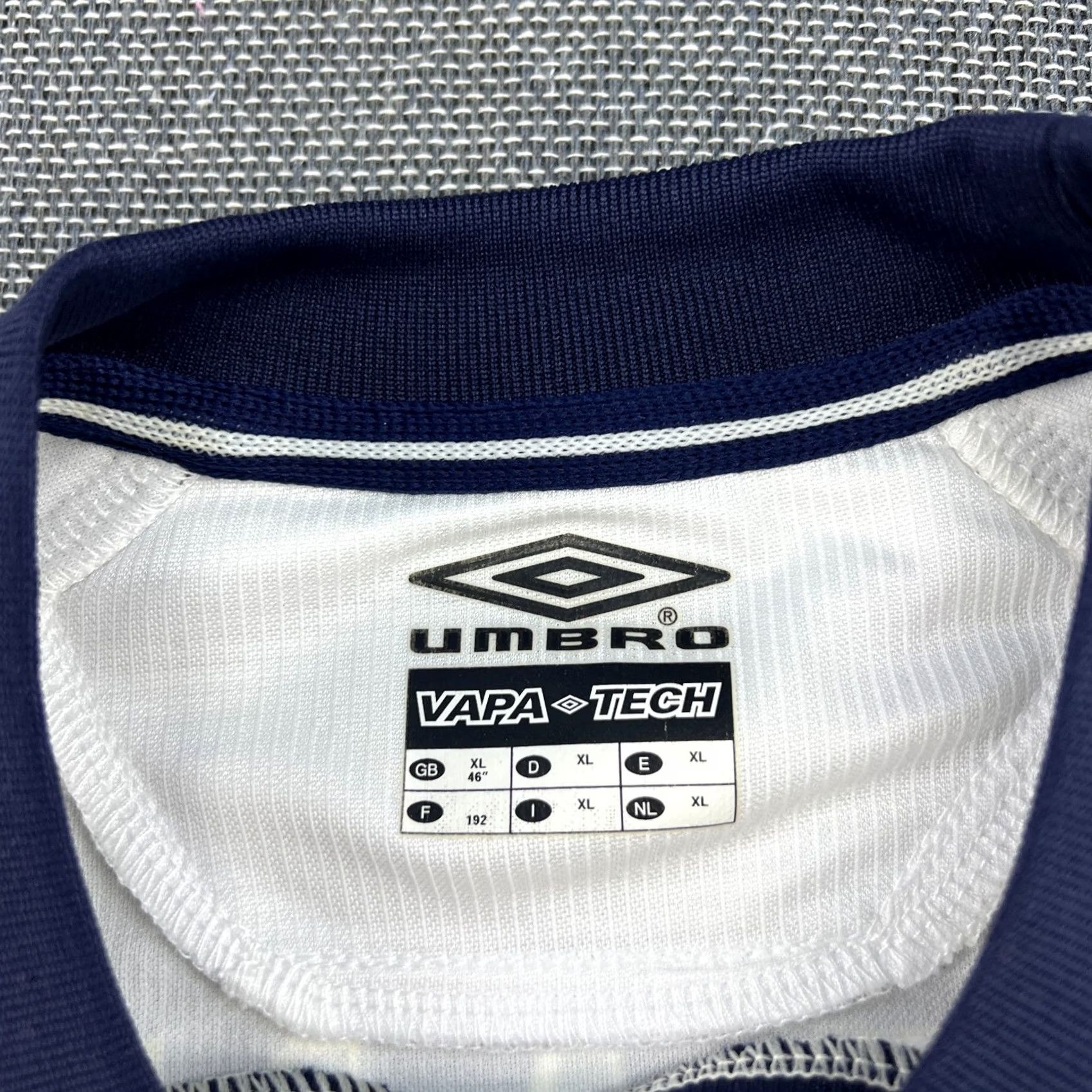 Umbro Manchester United Umbro Jersey Mens XL Away Football Roy Keane 2000 2001 White T-Shirt Size US XL / EU 56 / 4 - 7 Thumbnail